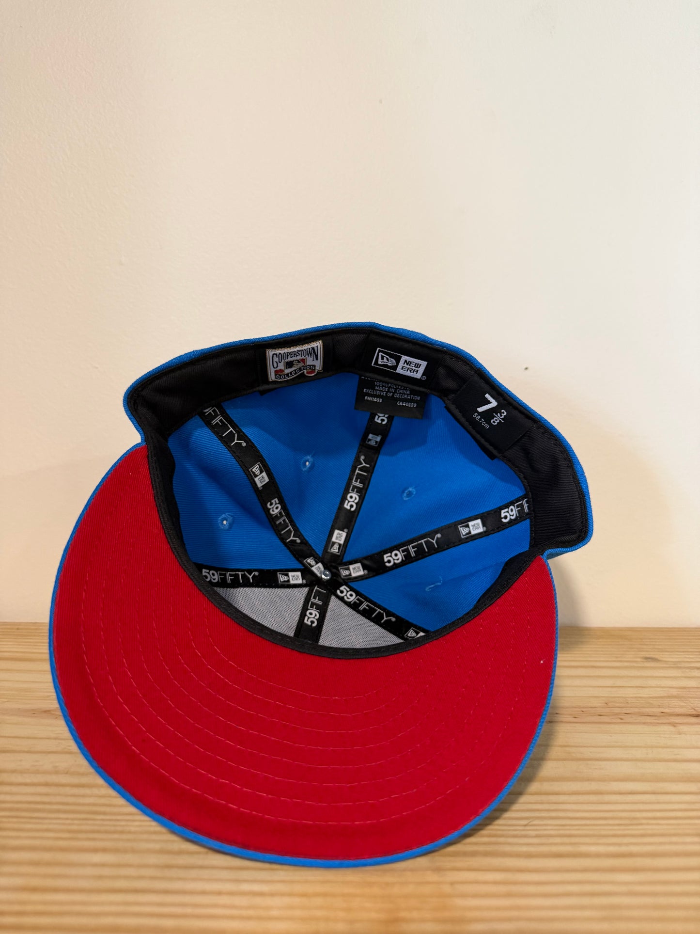 Chicago Cubs Red Brim Fitted Hat Sz 7 3/8