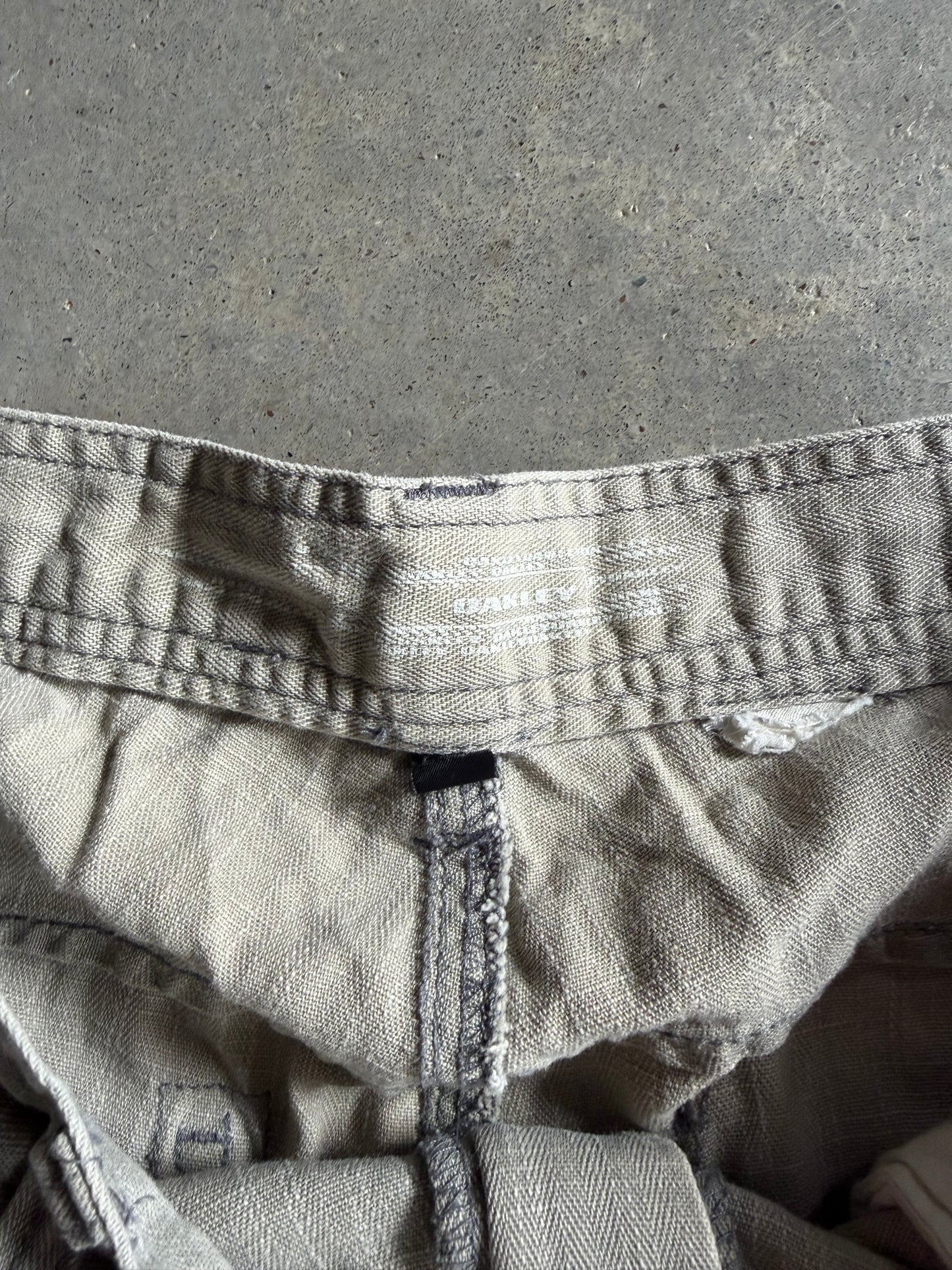 Y2K Distressed Oakley Darted Trousers Sz 34x30