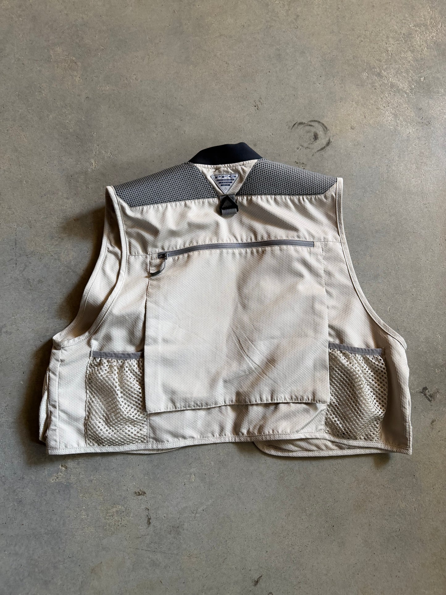 Columbia PFG Fishing Vest Sz M