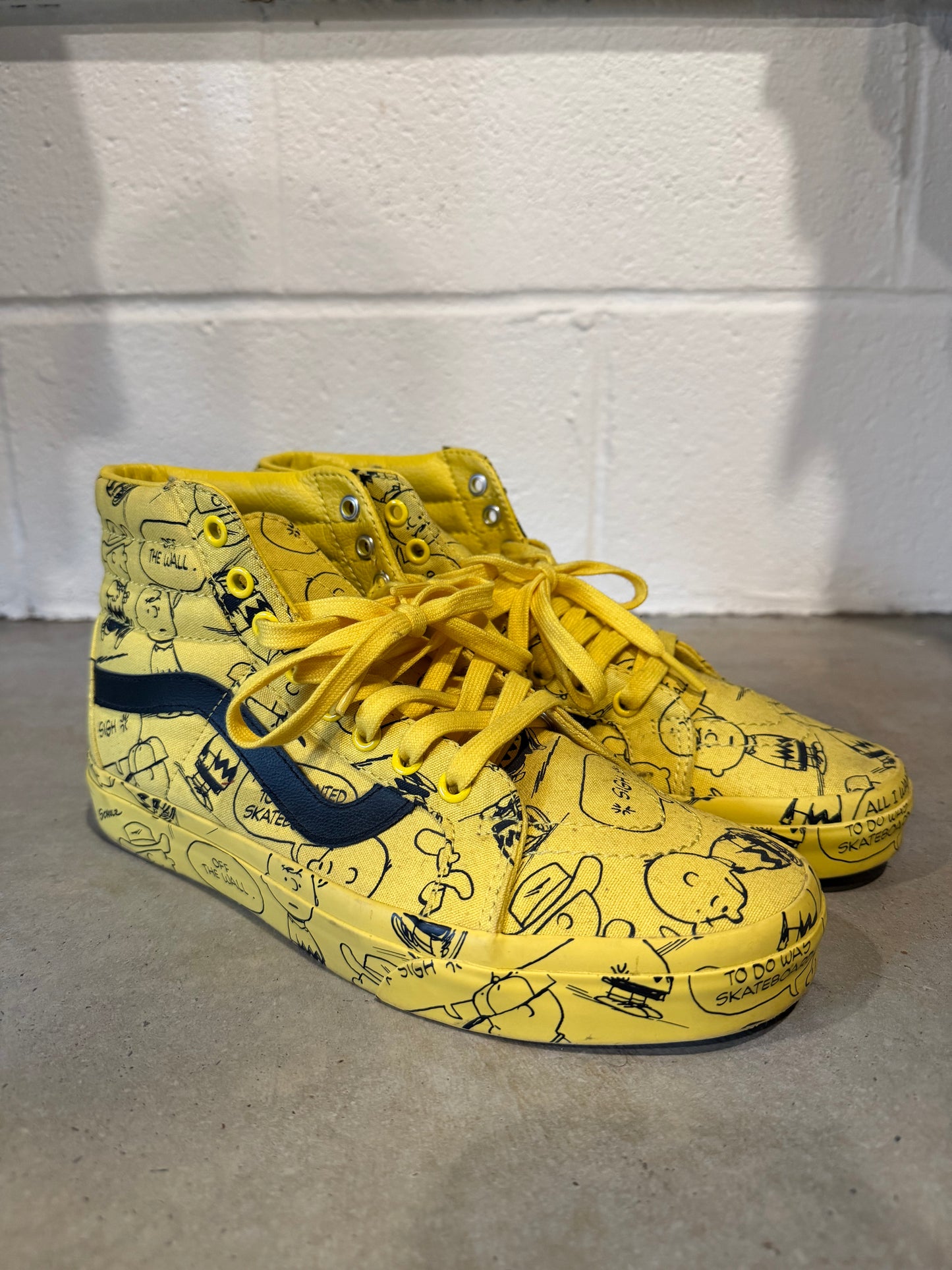 Preowned Vans Sk8-Hi Peanuts Charlie Brown Sz 8.5M/10W