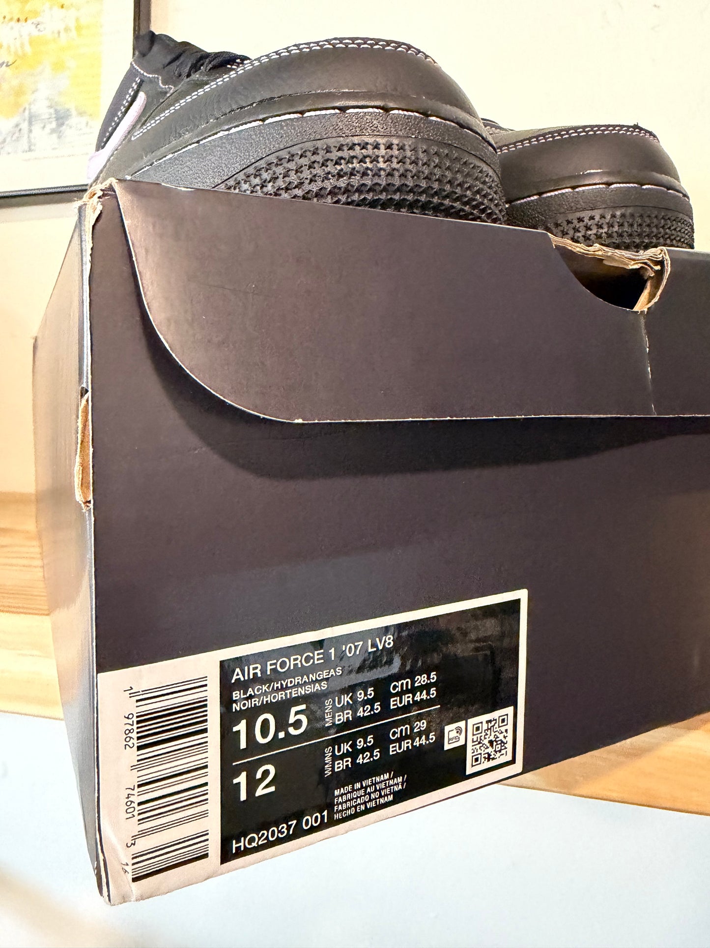 Preowned Nike Air Force 1 Low '07 LV8 Hydrangeas Black Sz 10.5M/12W