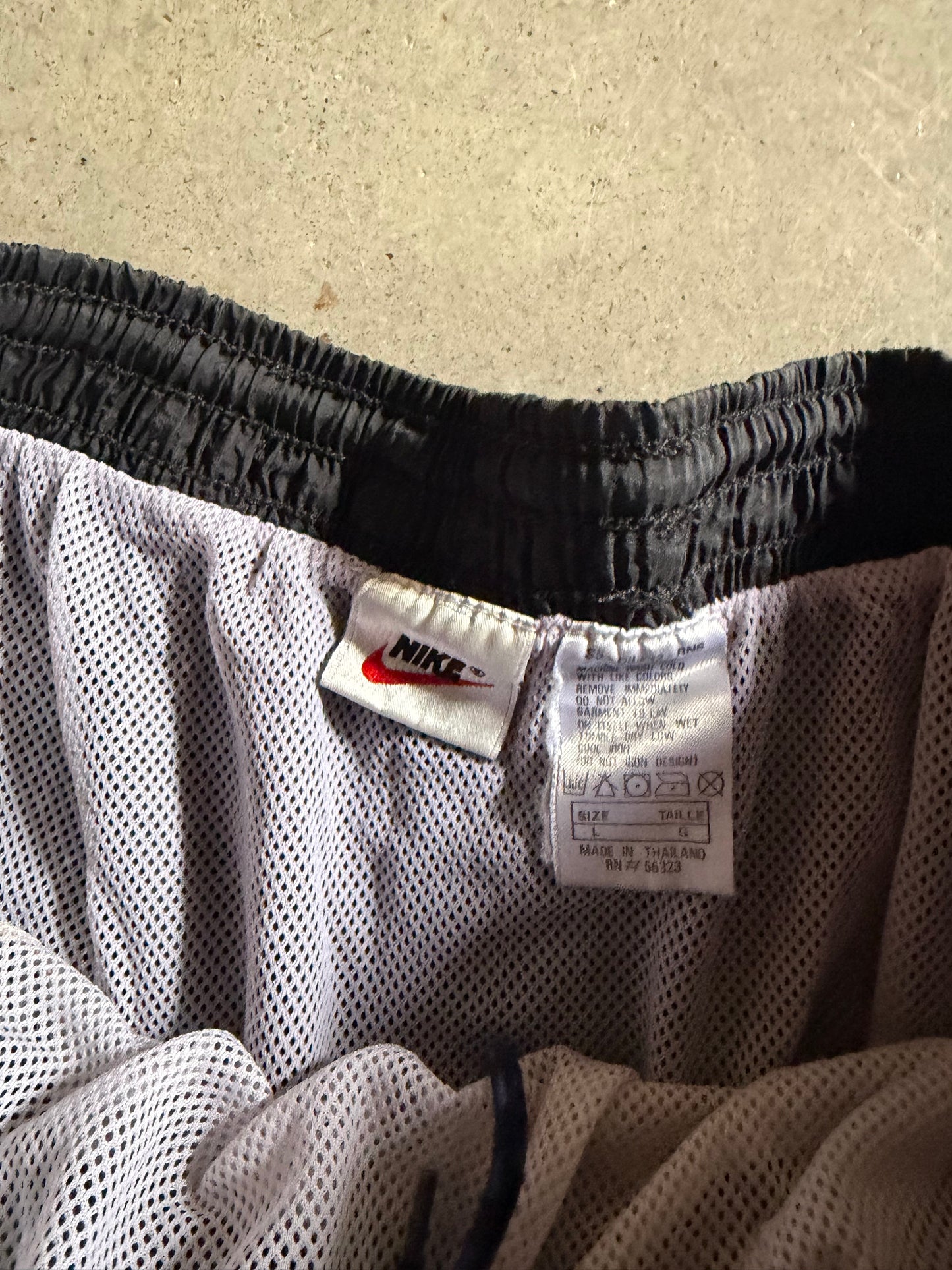 VTG Nike Black/Blue Shorts Sz L