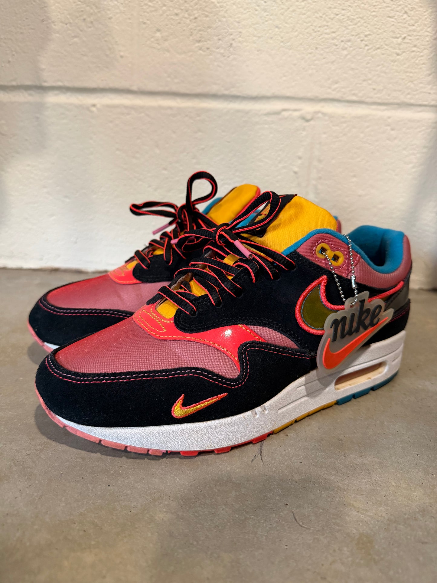 Preowned Nike Air Max 1 Chinatown New York (2020) Size 8M/9.5W