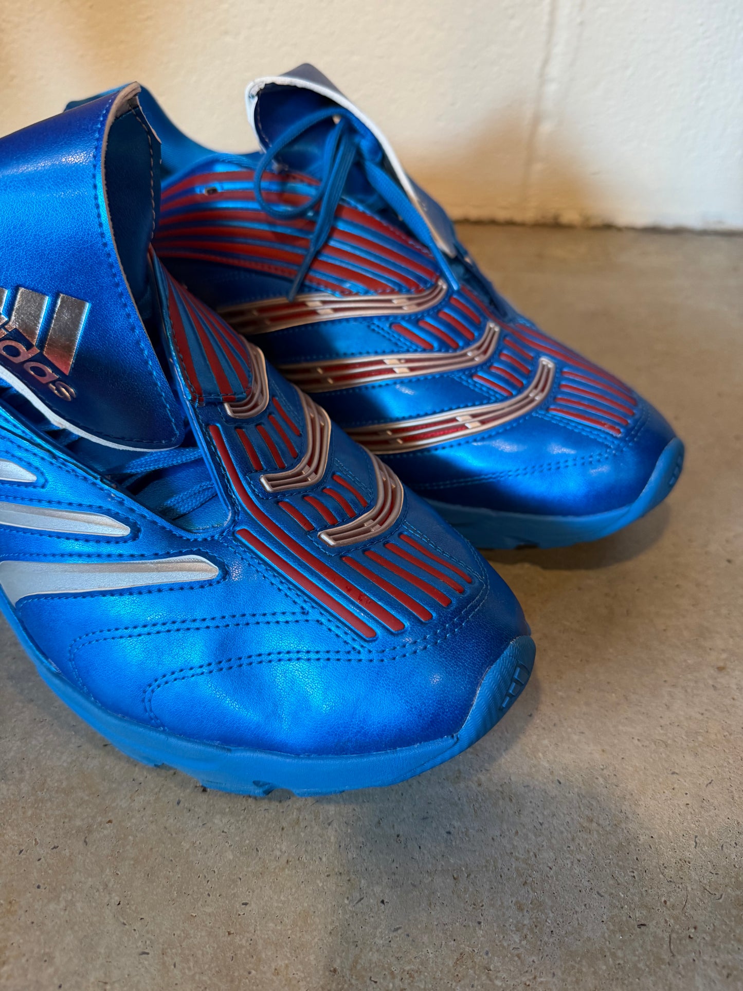 Preowned adidas Predator Megaride Metallic Blue Sz 13M/14W