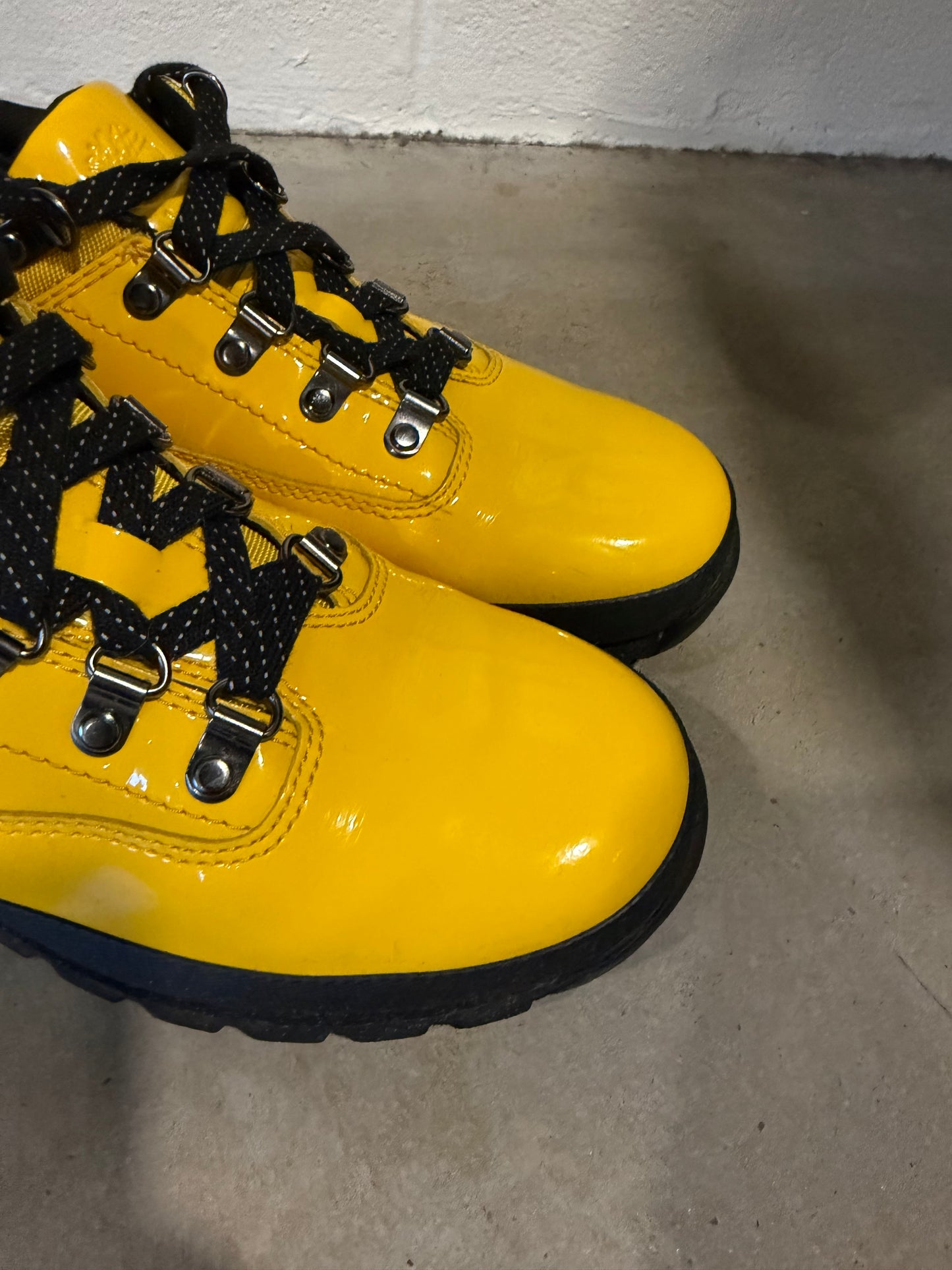 Timberland Supreme x Euro Hiker Low "Yellow Black" Sz 8.5M/10W