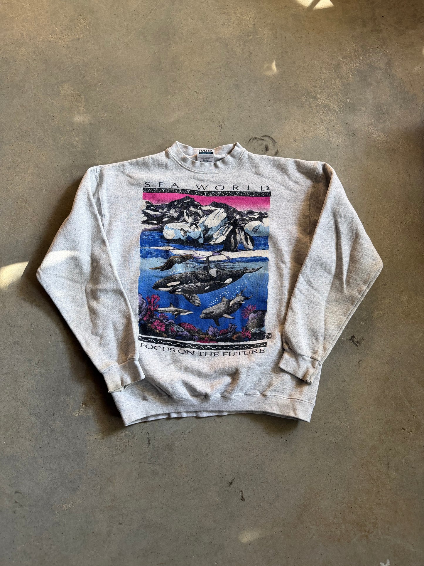 VTG Sea World Focus On The Future Sweatshirt Sz M