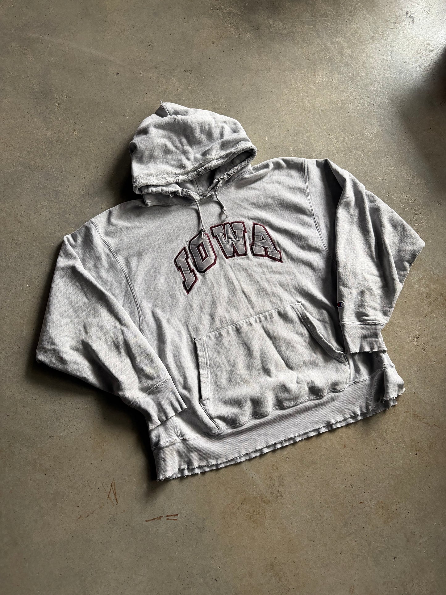 Iowa Distressed Gray Hoodie Sz XL