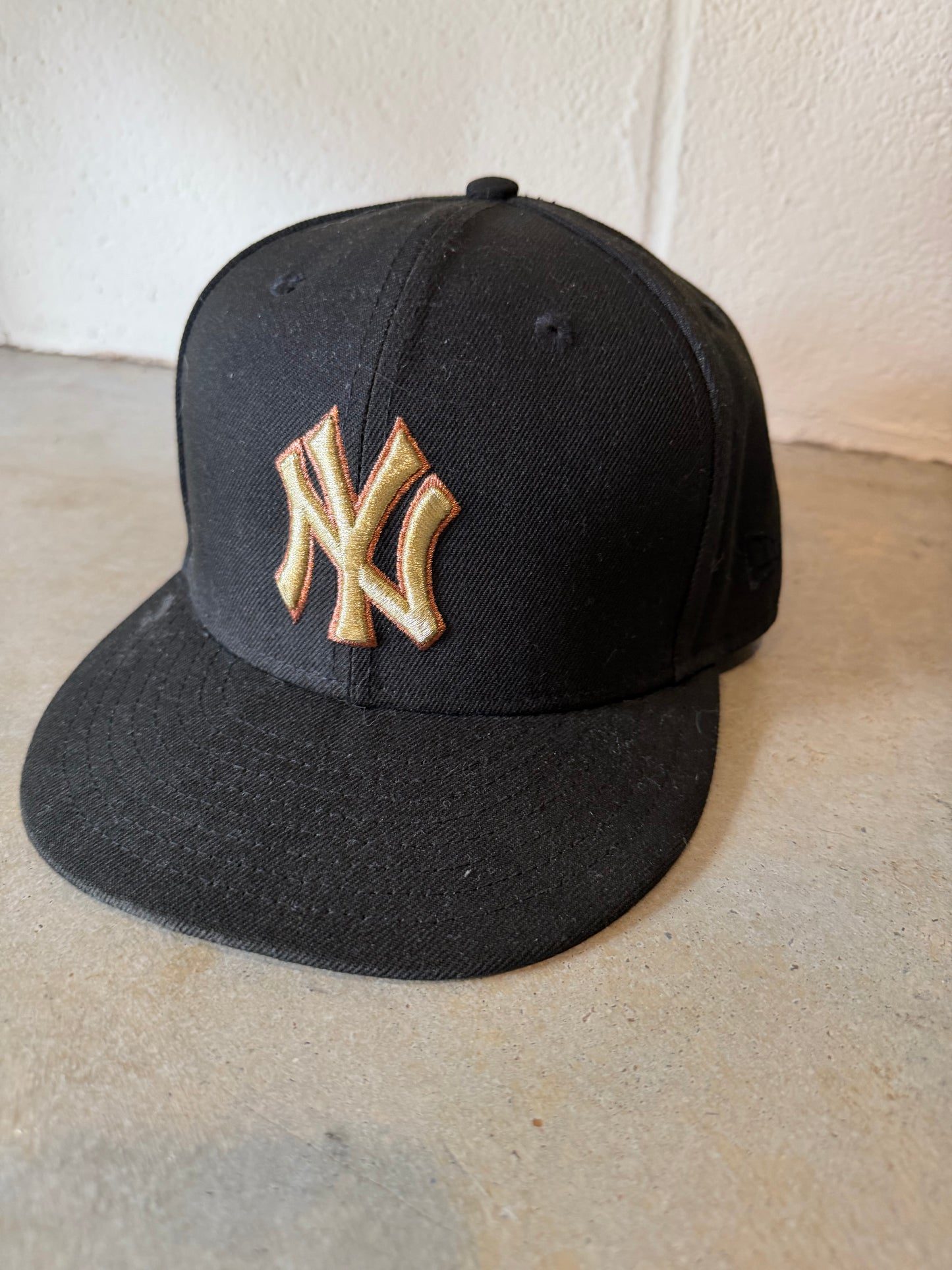 Y2K New Era New York Yankees World Series Satin Tribute Fitted Hat Sz 7 3/8