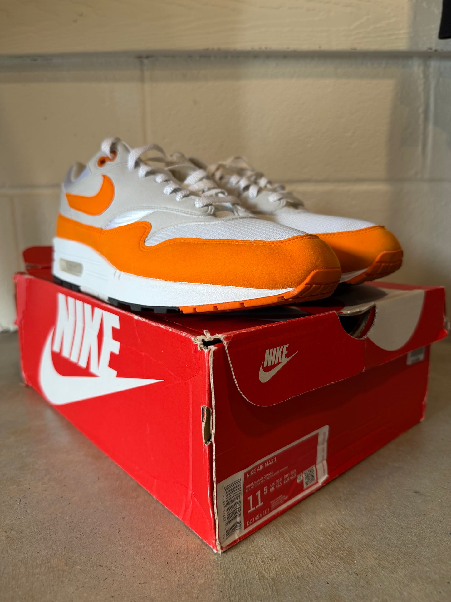 Nike Air Max 1 Anniversary Orange Sz 11.5M/13W