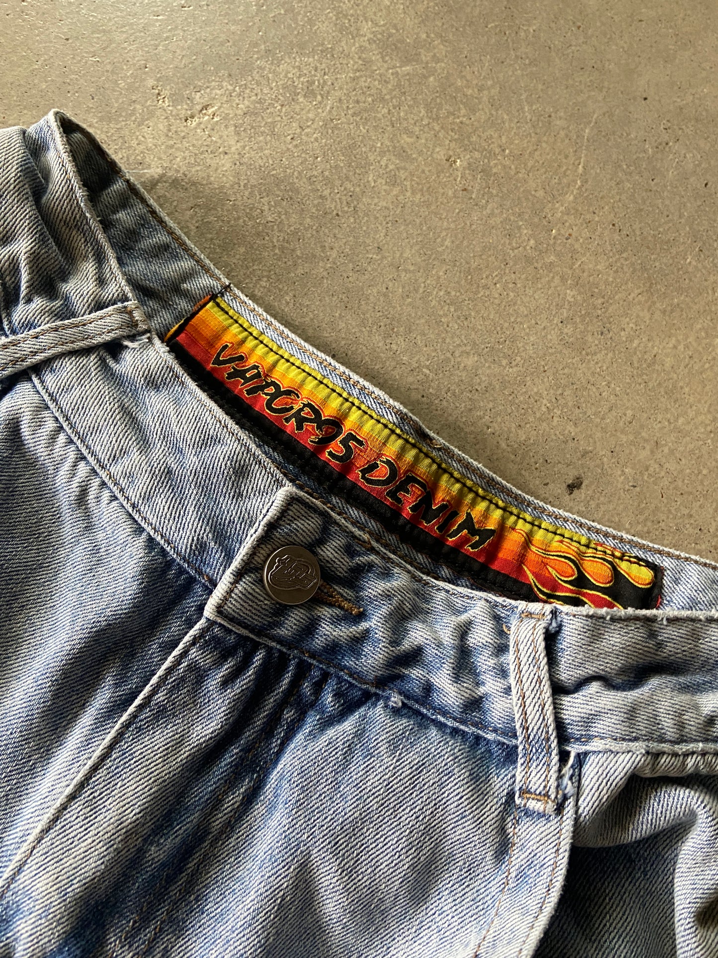 Vapor95 Stripe Rave Capri Jeans Sz 28