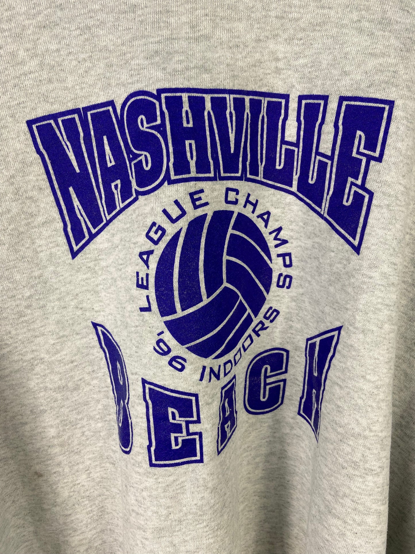 Load image into Gallery viewer, VTG &amp;#39;96 Nashville Beach Volleyball Sweater Sz L
