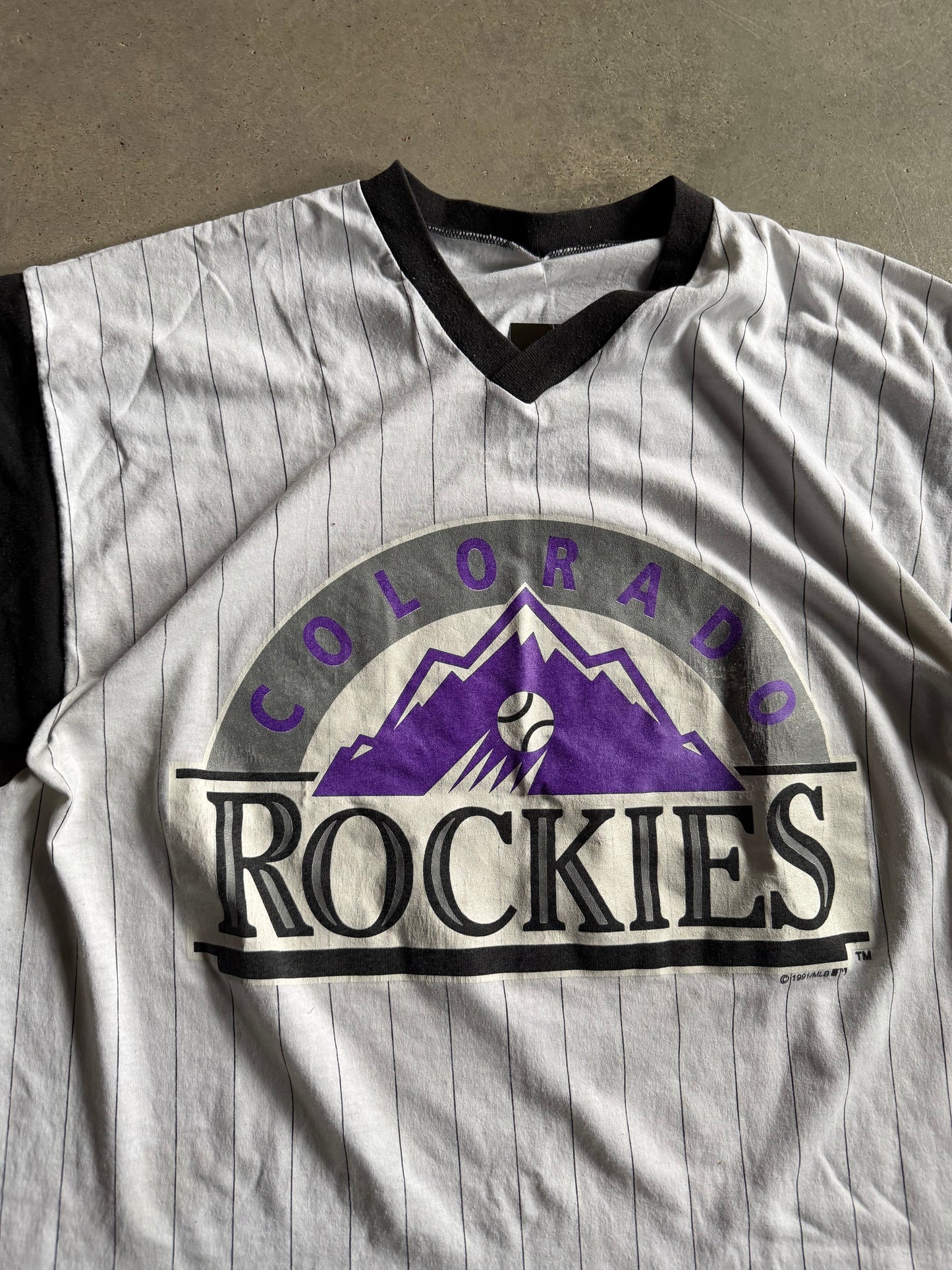 VTG Colorado Rockies Pinstripe V Neck Shirt Sz L