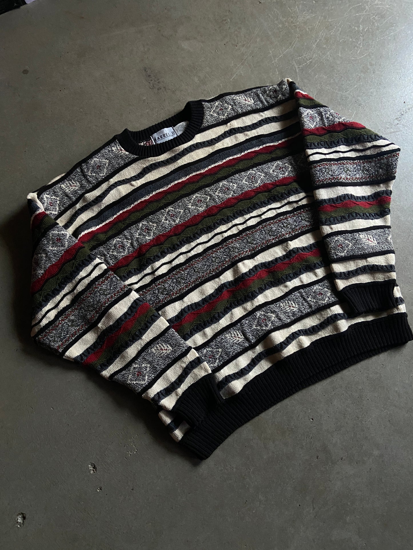 VTG Barrel Green/Red Sweater Sz XL