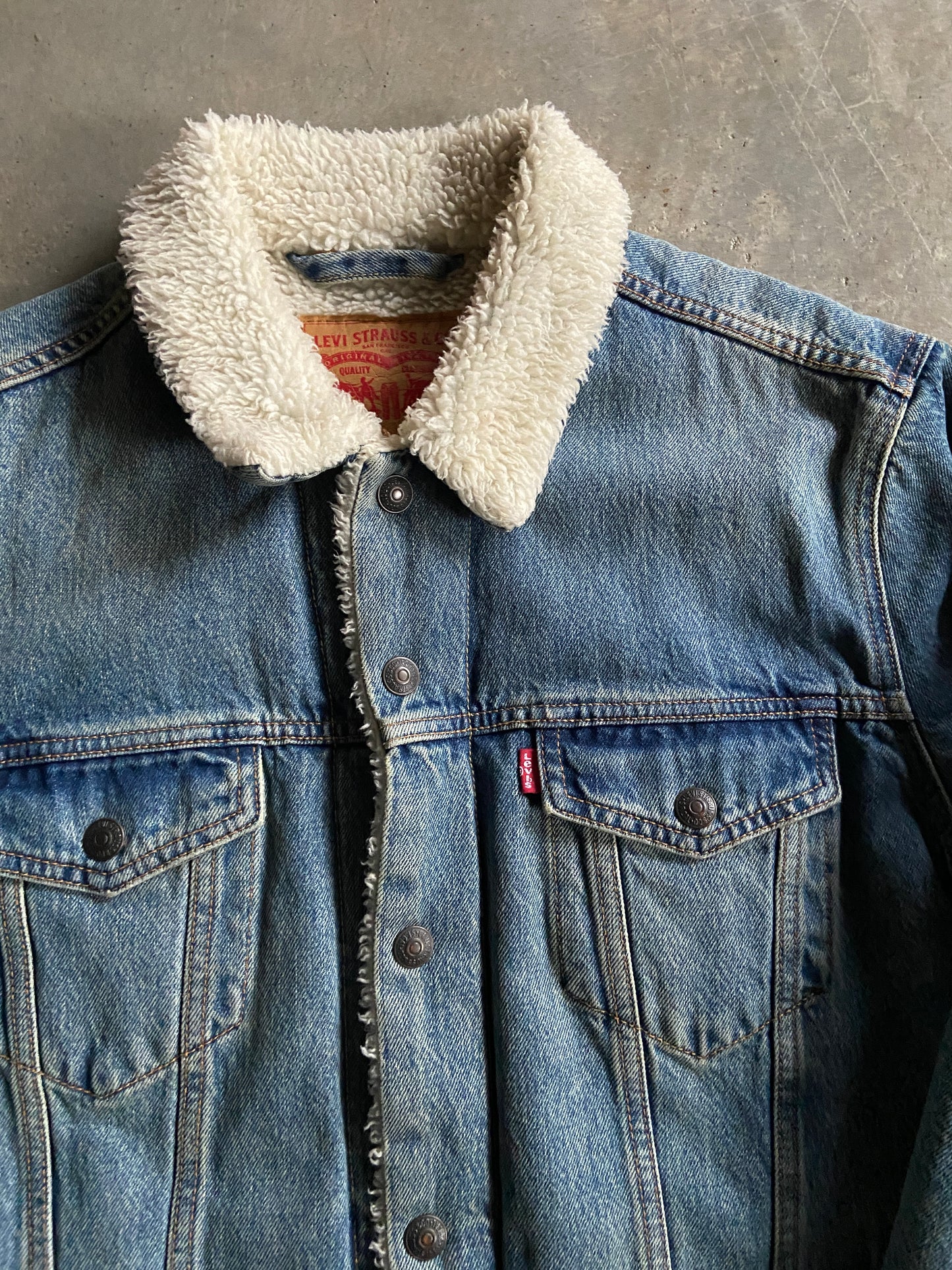 Levis Light Wash Denim Sherpa Jacket Sz M
