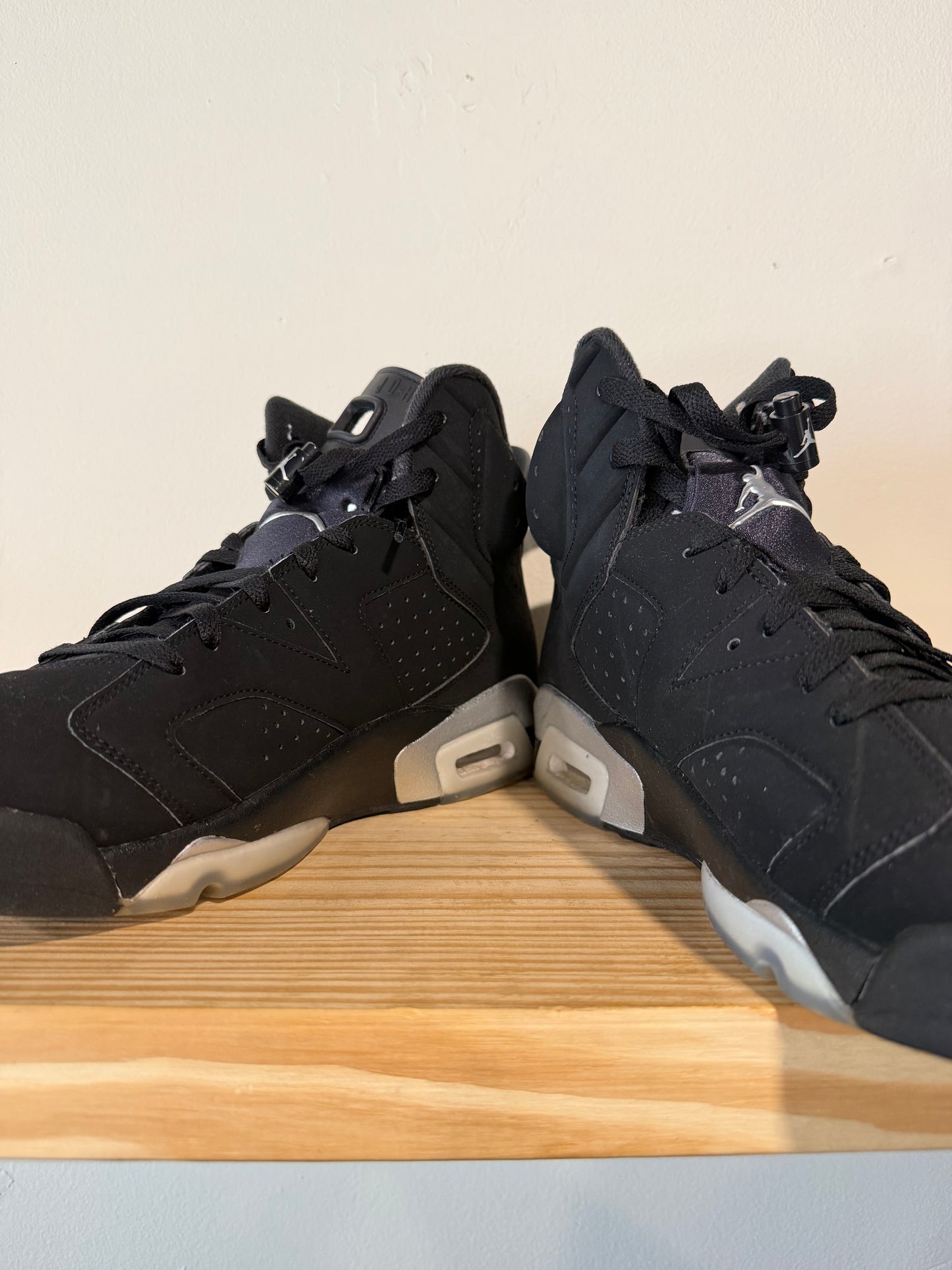 Preowned Jordan 6 Retro Chrome Sz 13M/14.5W