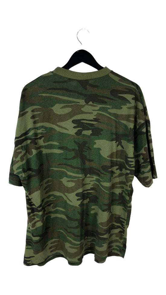 Load image into Gallery viewer, VTG Camo Pocket Tee Sz XL
