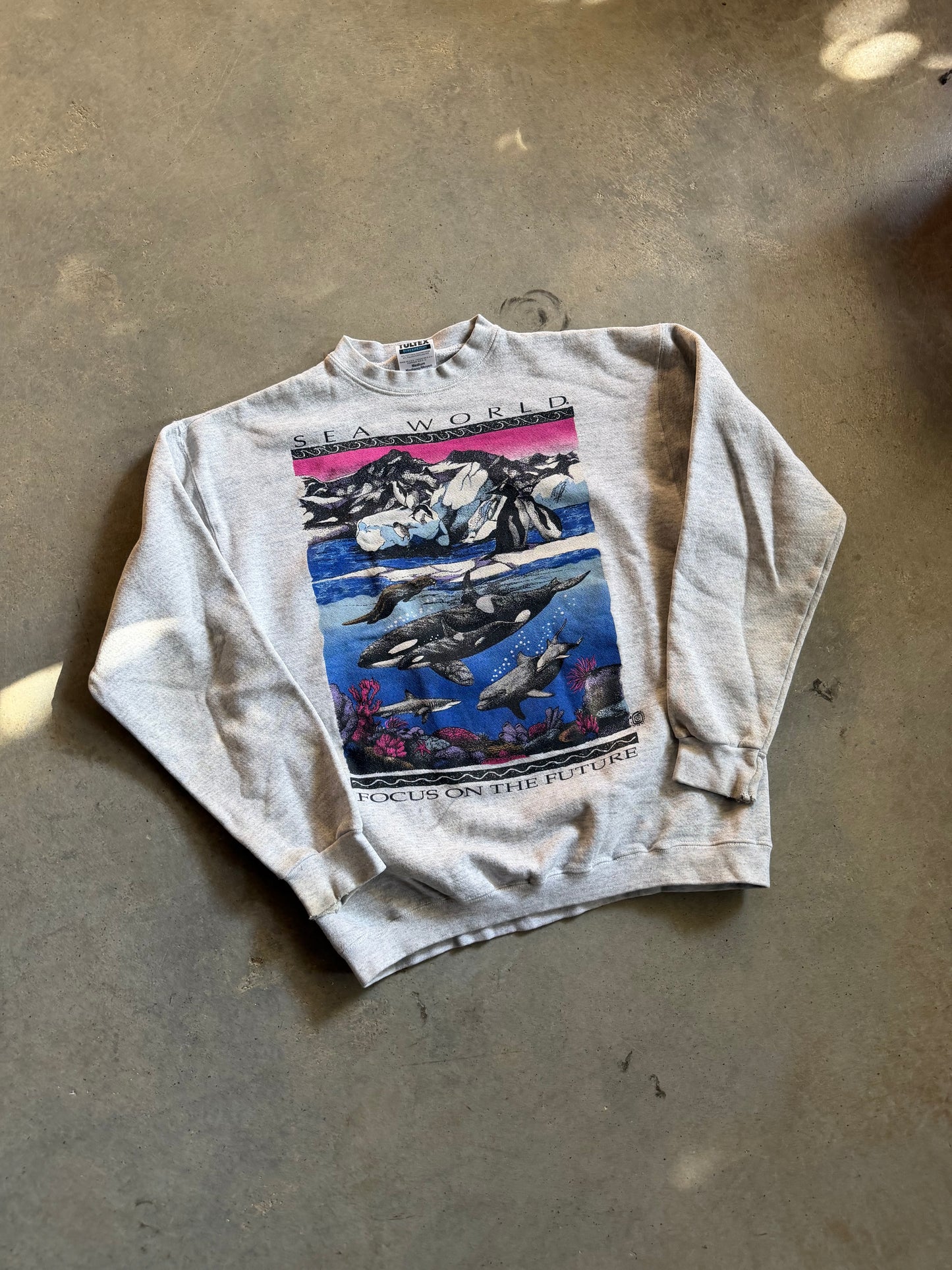 VTG Sea World Focus On The Future Sweatshirt Sz M