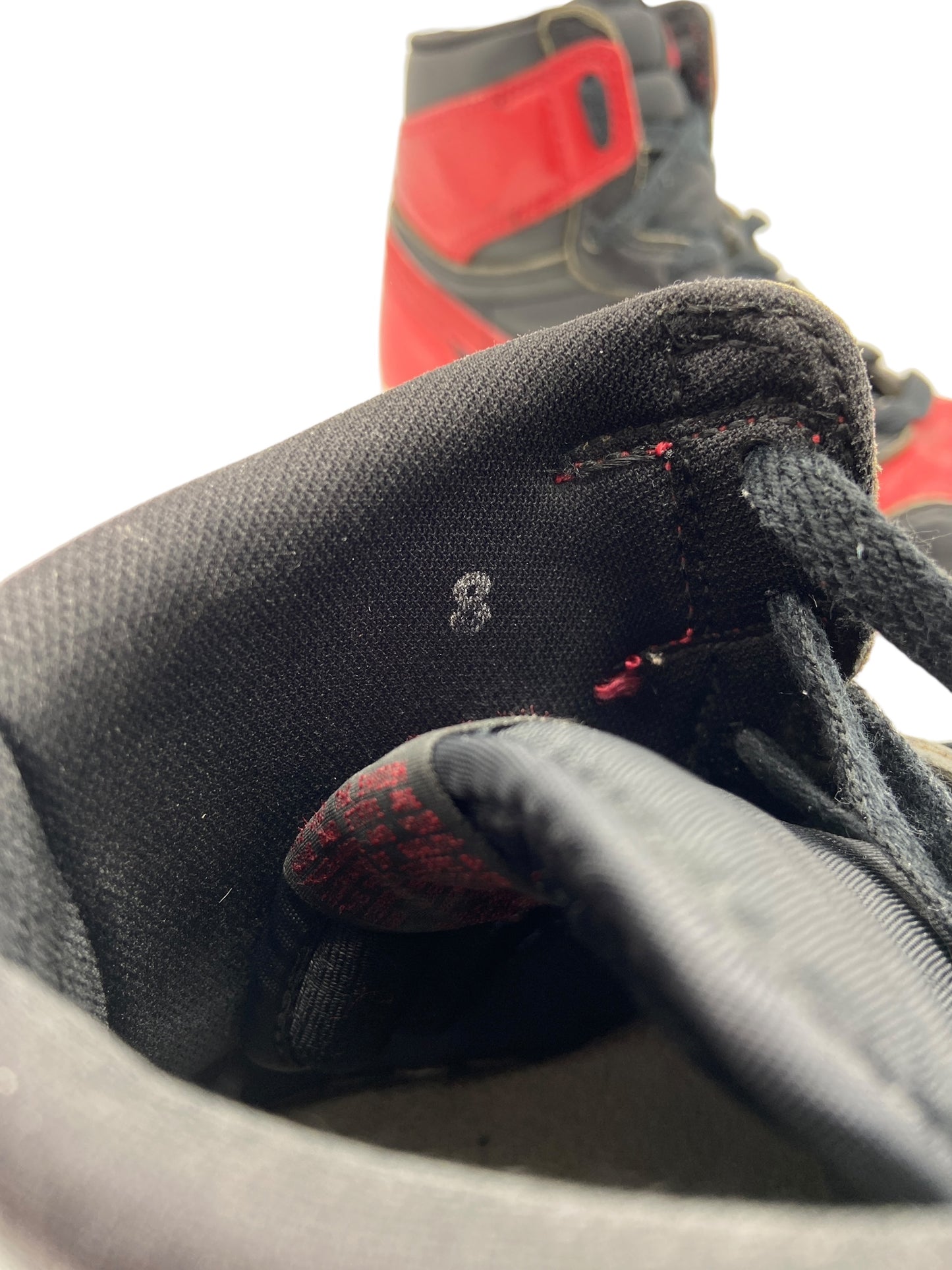 Preowned 1994 Air Jordan 1 "Bred" Sz 8M/9.5W