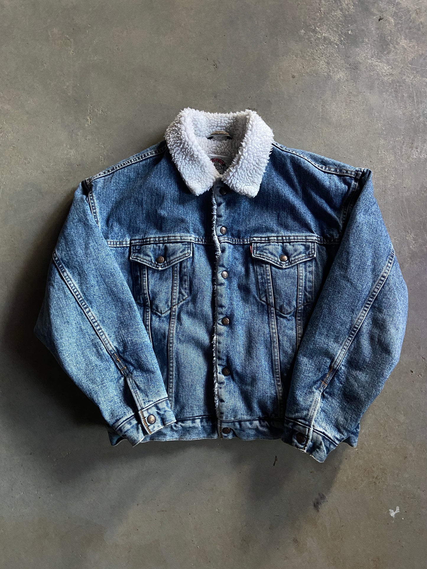 VTG Levi's Authentic Sherpa Denim Jacket Sz L