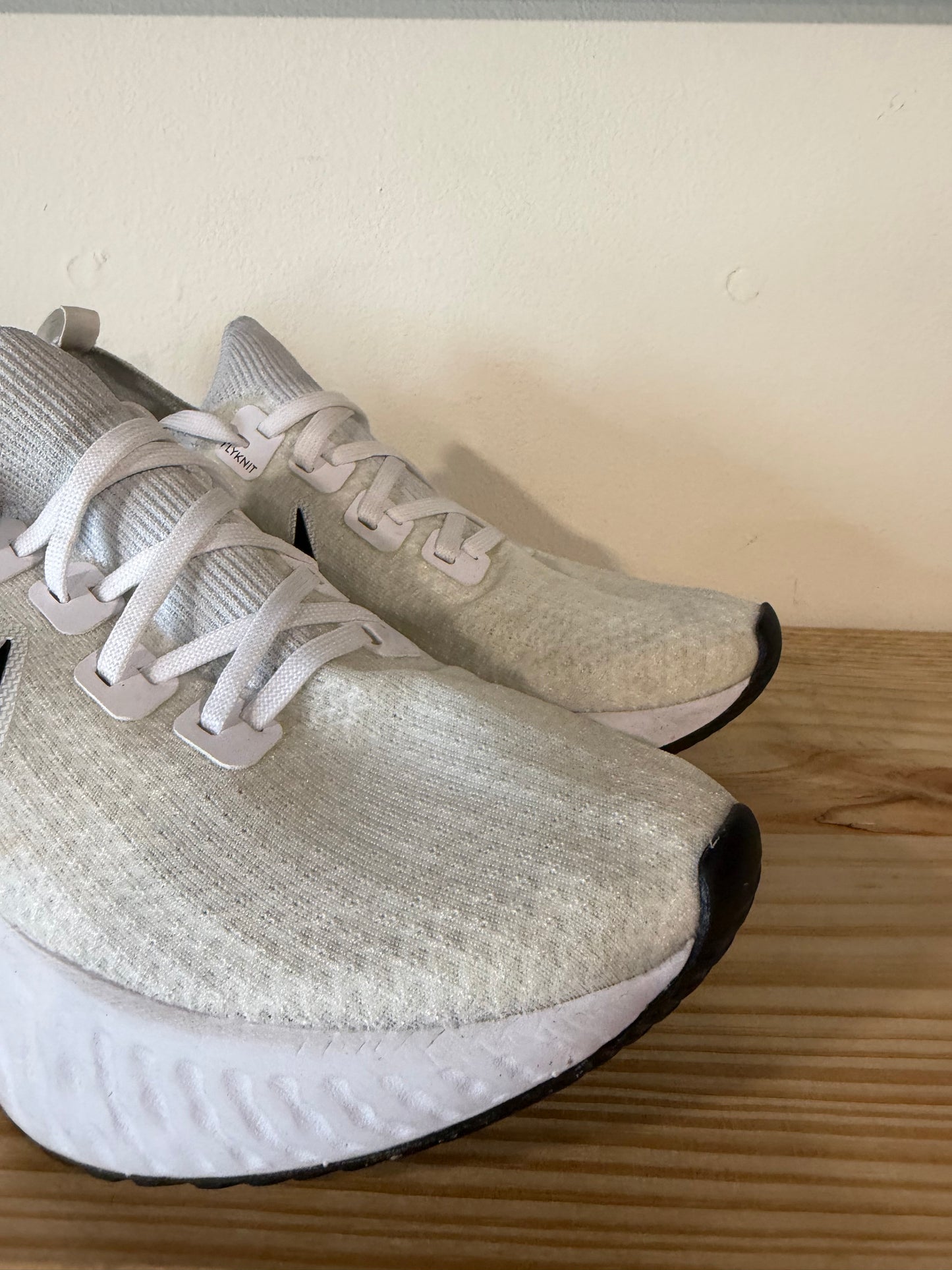 Preowned Nike React Infinity Run White Vapor Green Sz 10M/11.5W