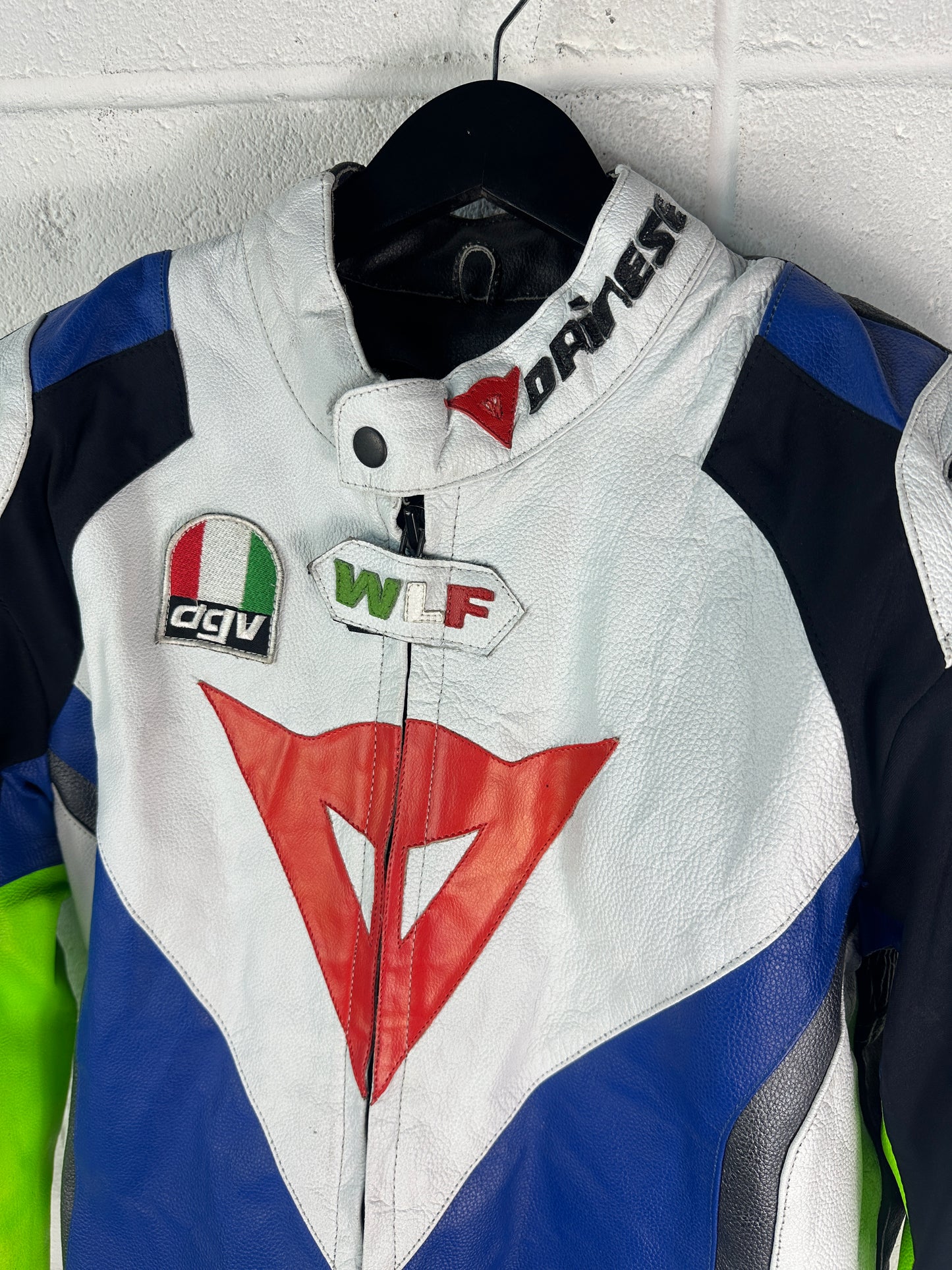 Load image into Gallery viewer, Dainese Avro 4 VR46 Leather Armored Motorcycle Racing Jacket Sz Med
