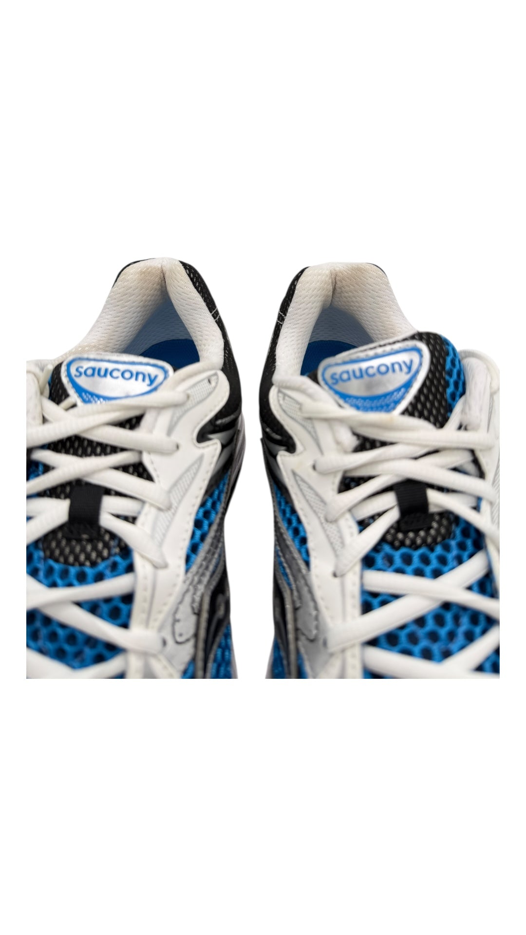 Preowned Saucony ProGrid Omni 9 OG Royal Silver Sz 12 s70739-4
