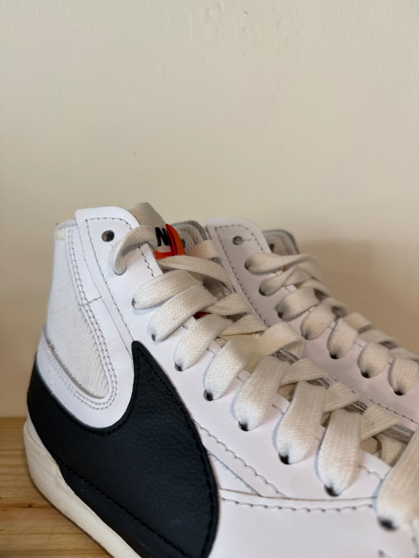 Preowned Nike Blazer Mid 77 Jumbo White Black Sz 11M/12.5W