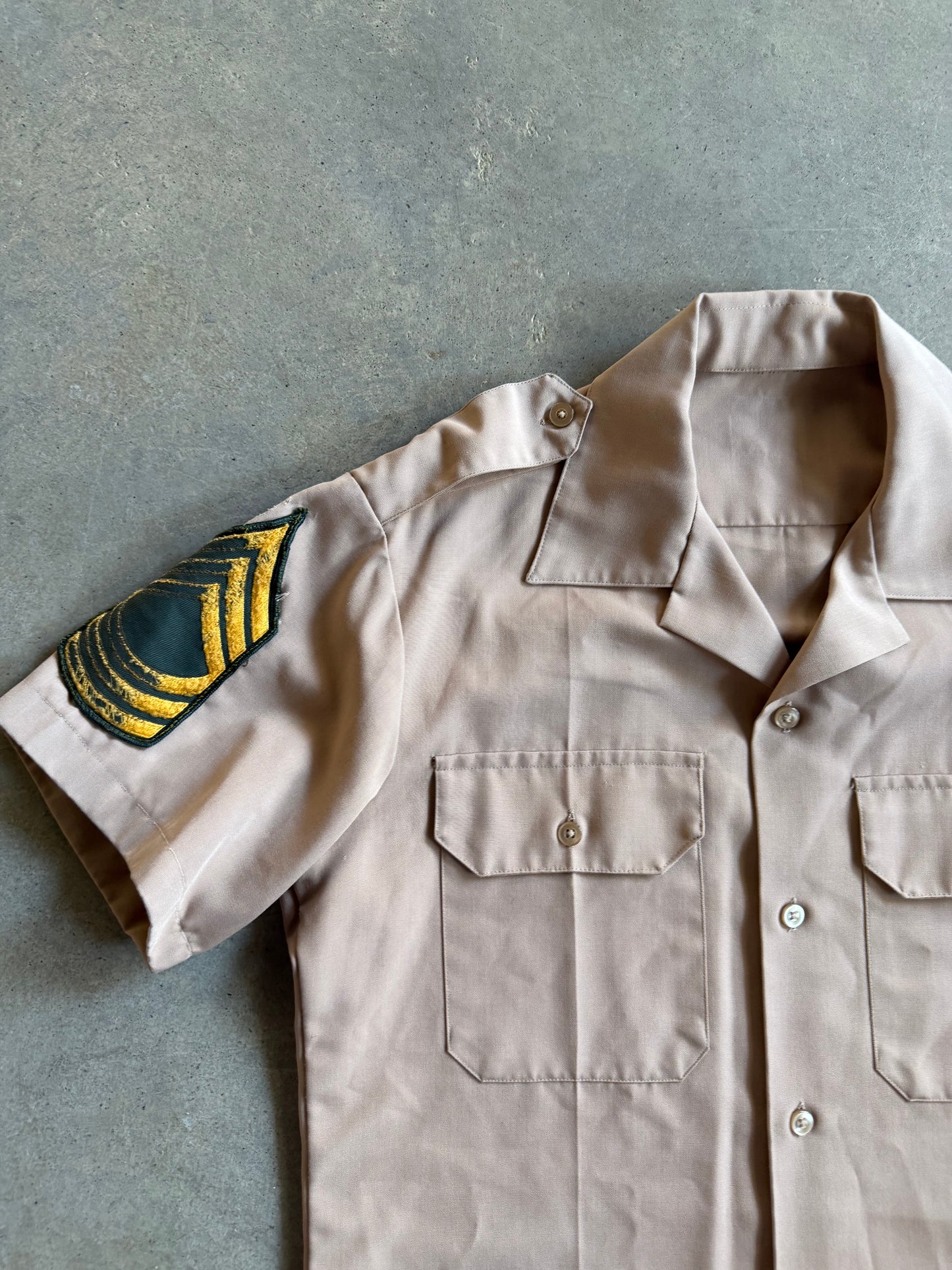 VTG Military Master Sergeant Tan Button Up Shirt S M