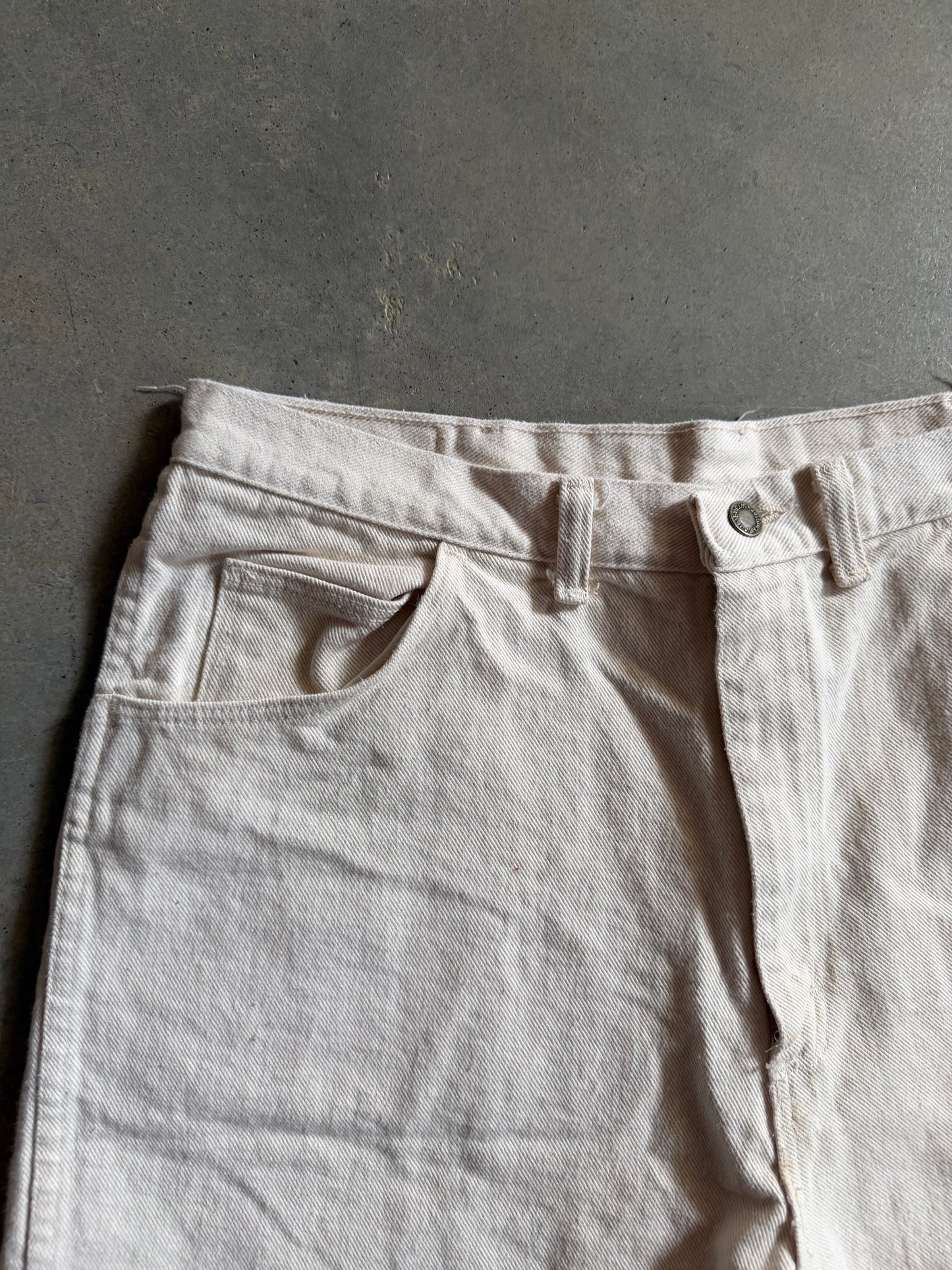 VTG Wrangler Cream Shorts Sz 38