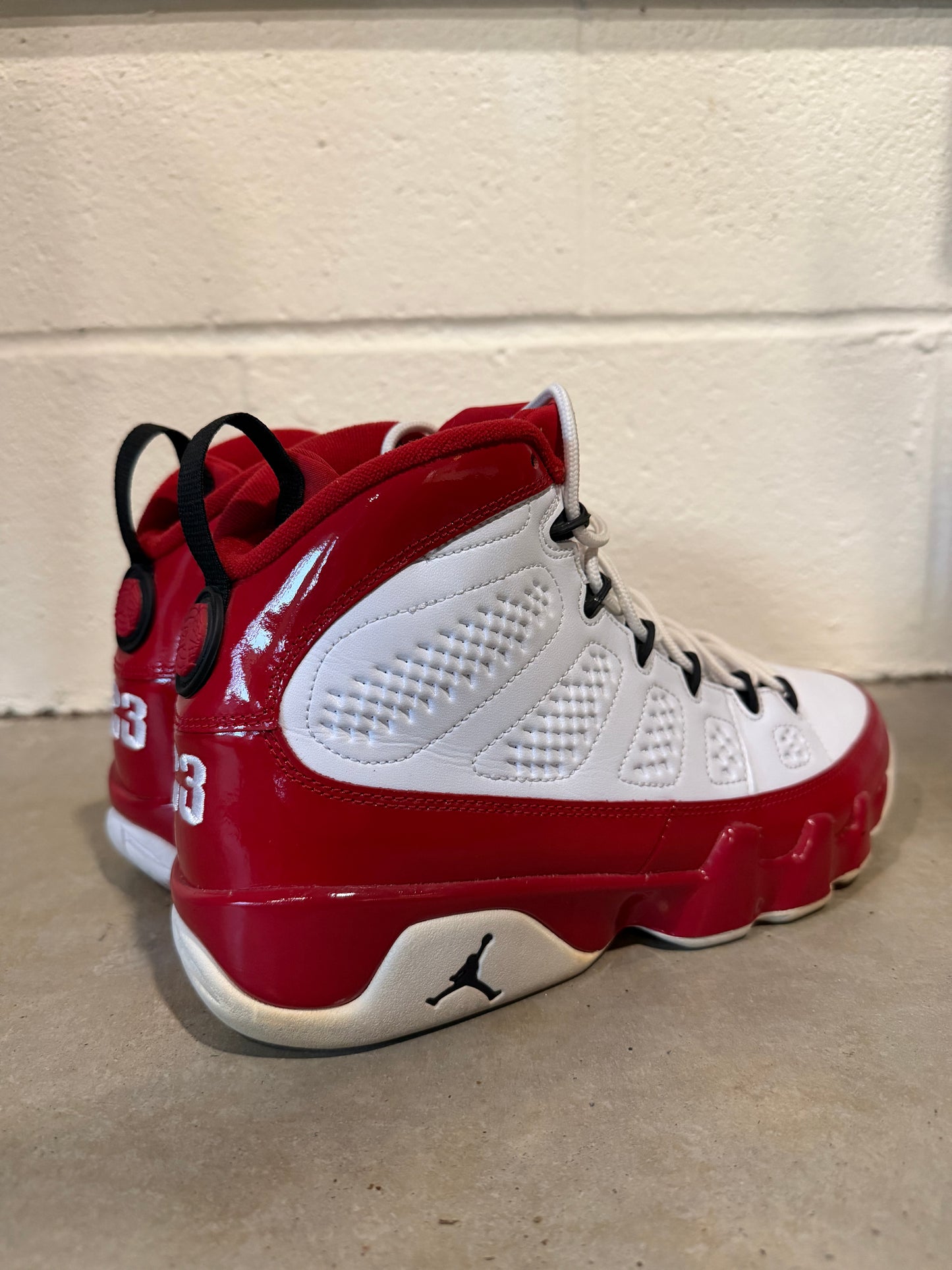 Preowned Air Jordan 9 Retro 'Gym Red' Sz 8.5M/10W