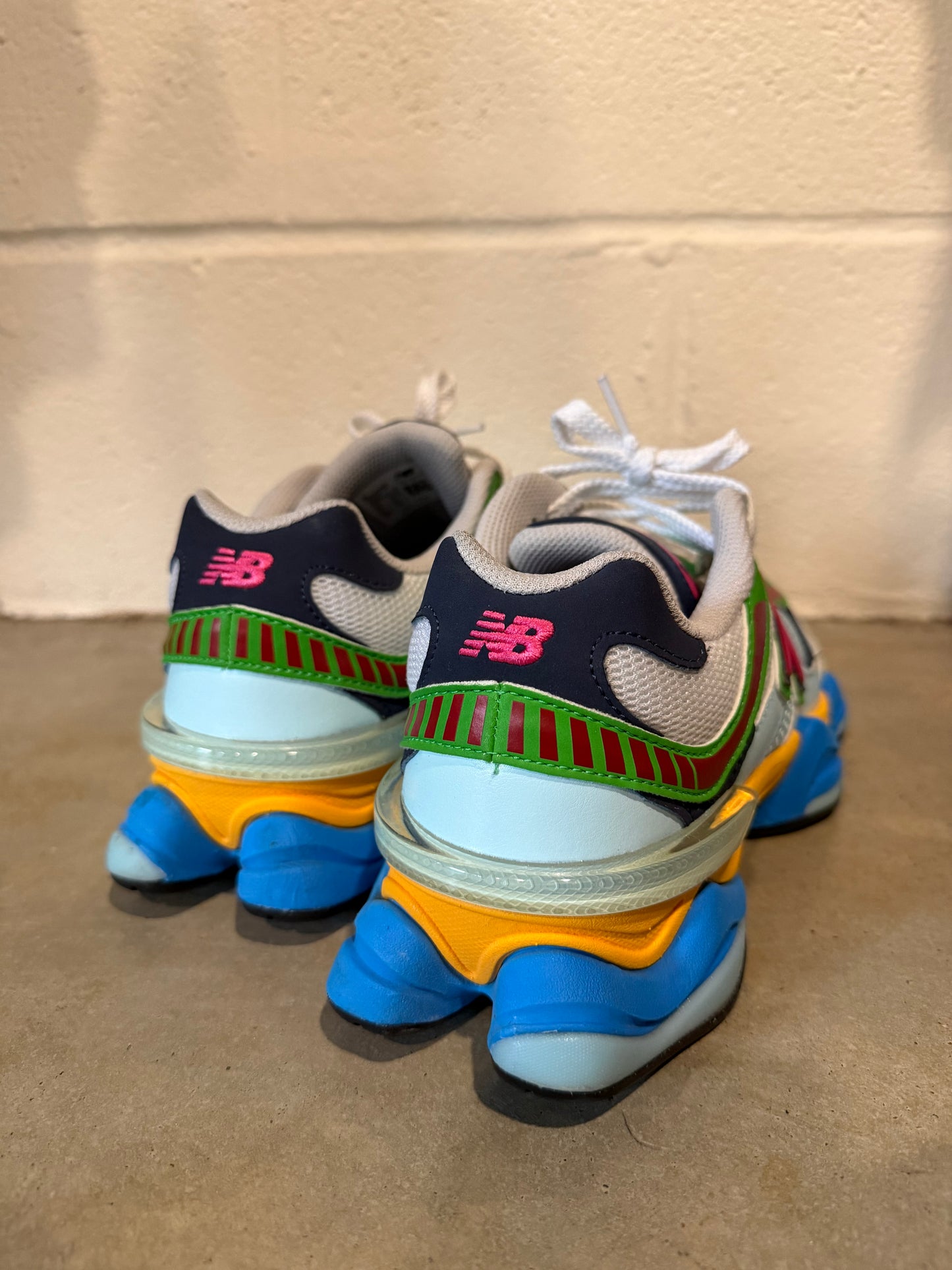 Preowned New Balance 9060 Beach Glass Pink Sz 8.5M/10W