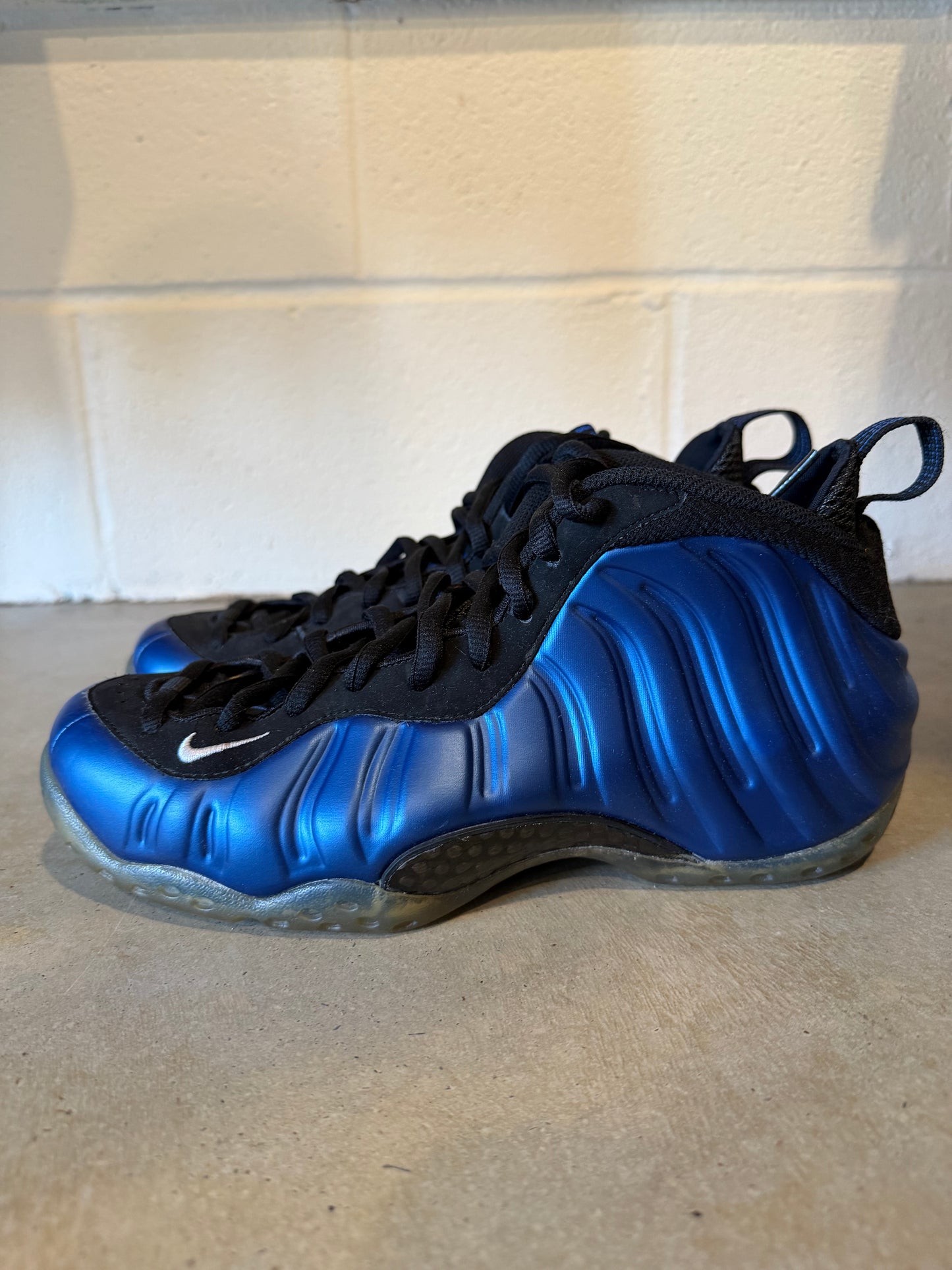 Preowned Nike Air Foamposite One Royal Blue (2011) Sz 7.5M/9W