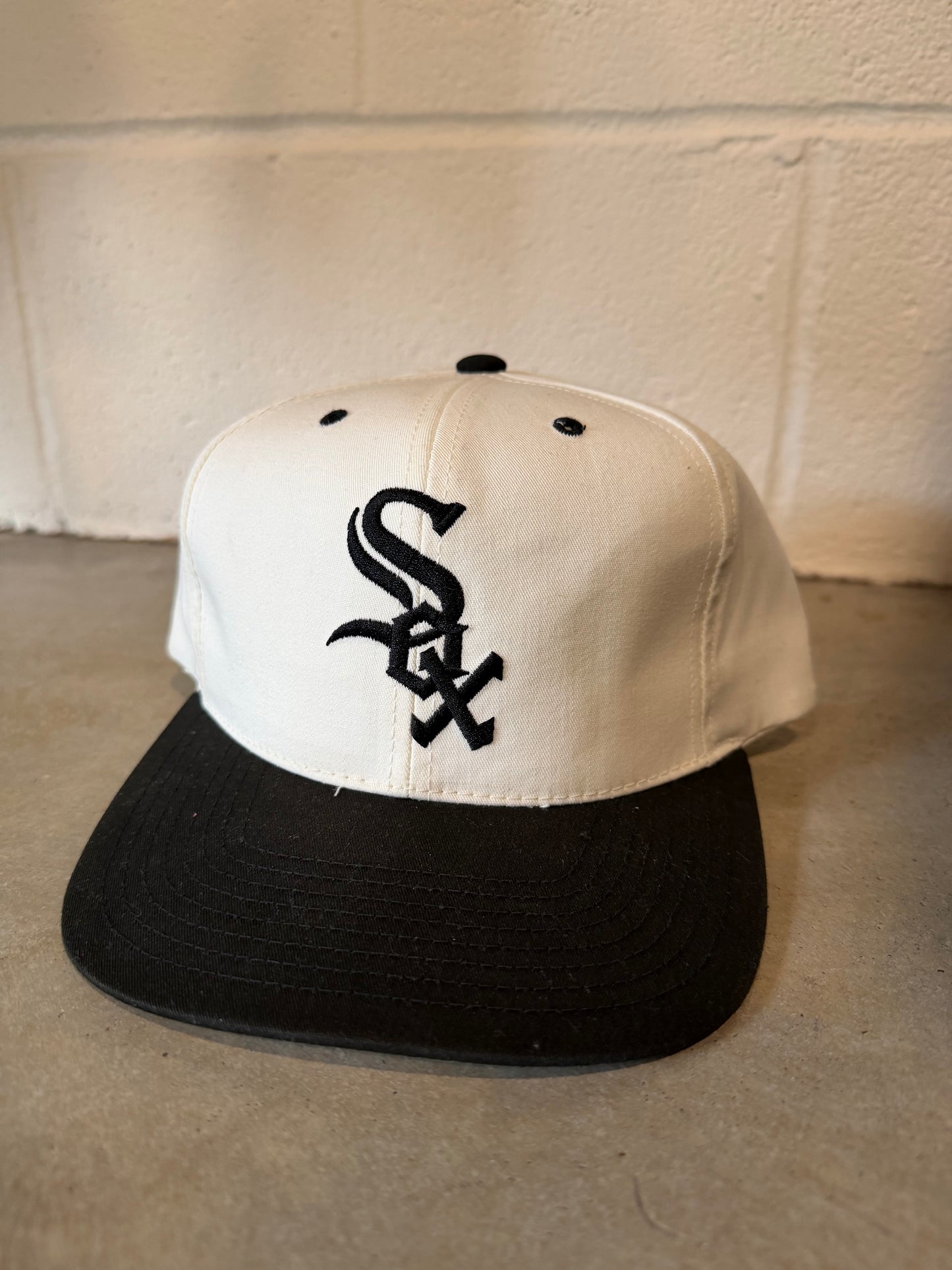 VTG Chicago White Sox Plain Logo Twins Hat
