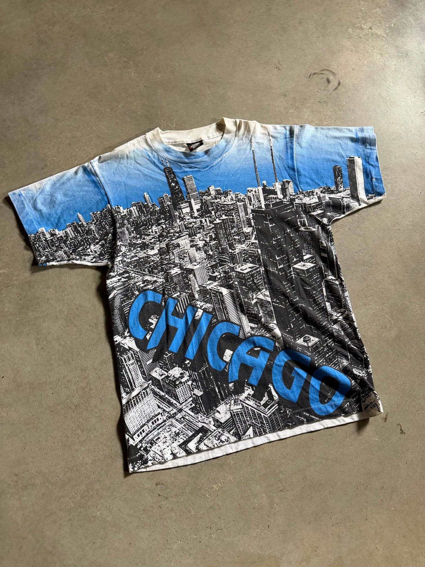 VTG Chicago All Over Print Tee Sz M/L