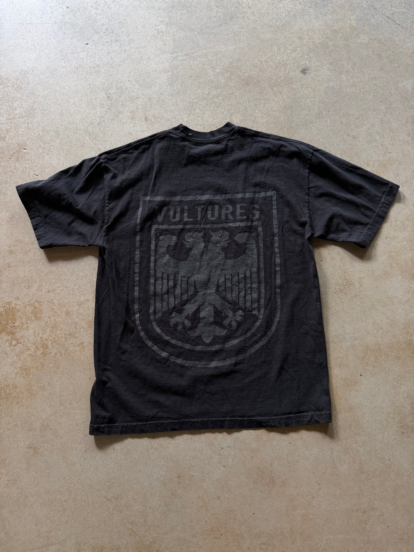 Vultures Crest Black Tee Sz L/XL
