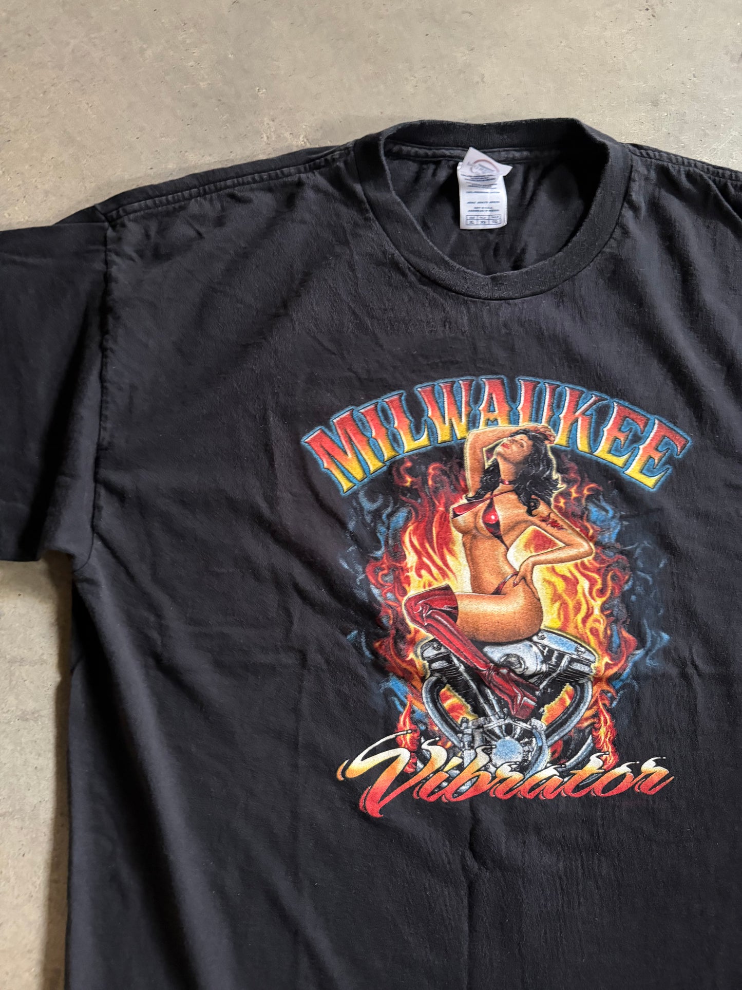Milwaukee Vibrator Thundersportswear Harley Tee Sz XL