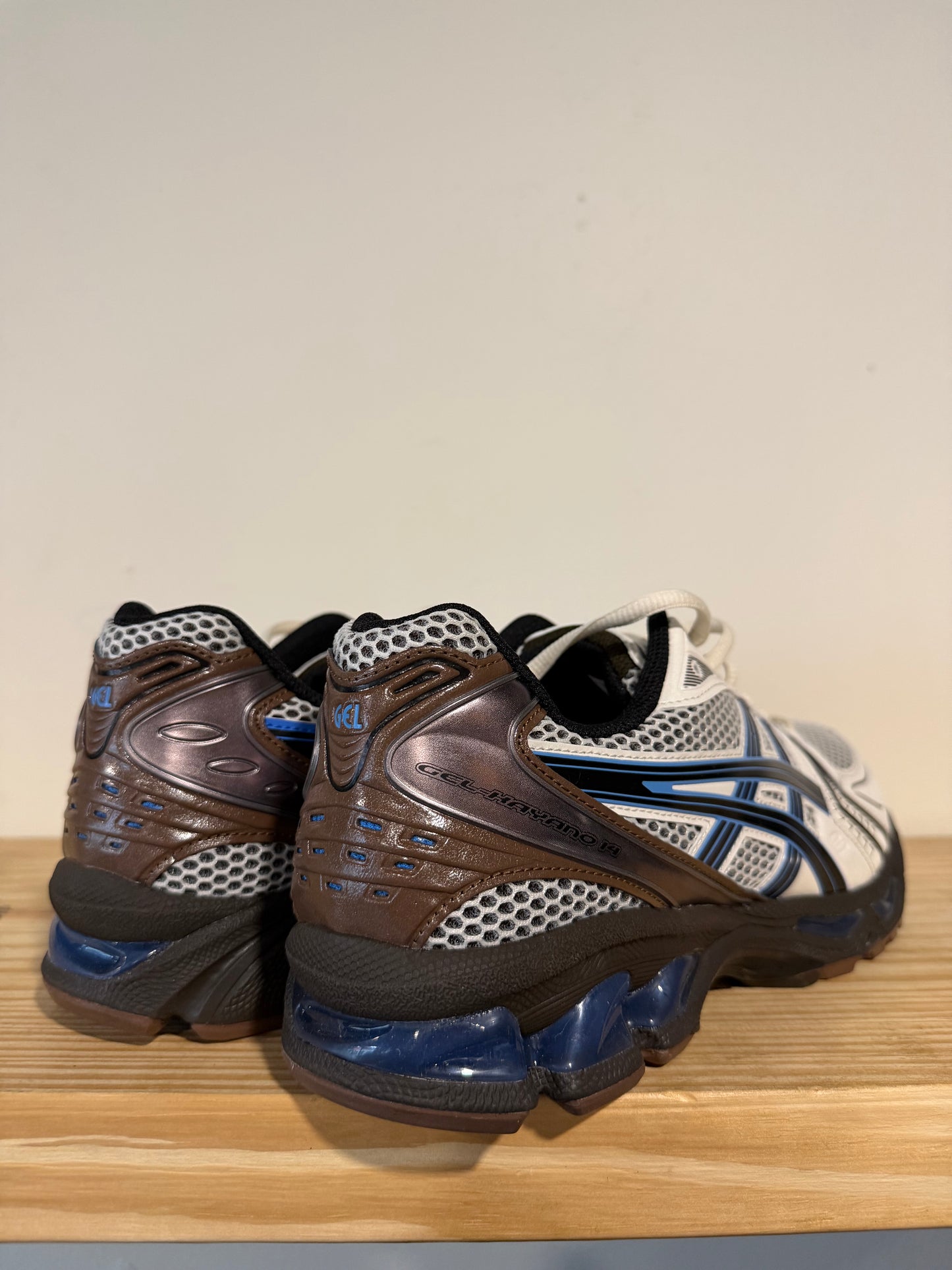 ASICS Gel Kayano 14 Cream/Blue Coast Sz 11M/12.5W