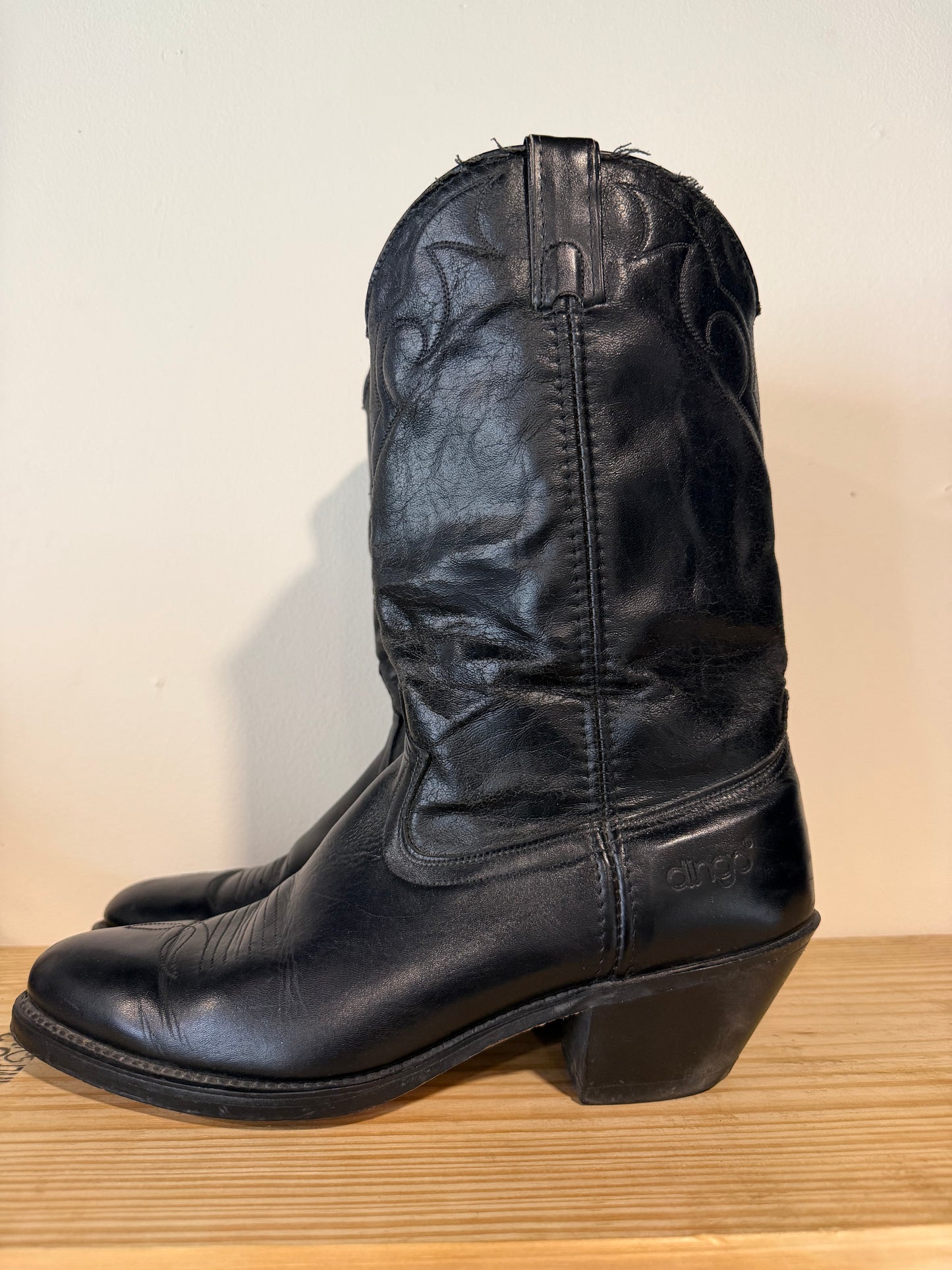 Preowned Dingo Black Boots Size 11D 102001 5910