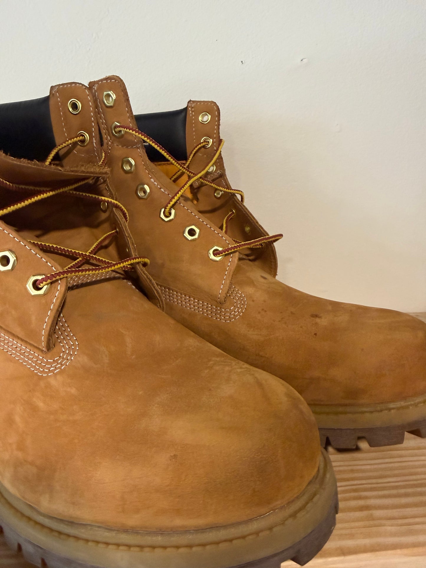 Preowned Timberland 6" Premium Waterproof Boot Wheat Sz 13M/14.5W