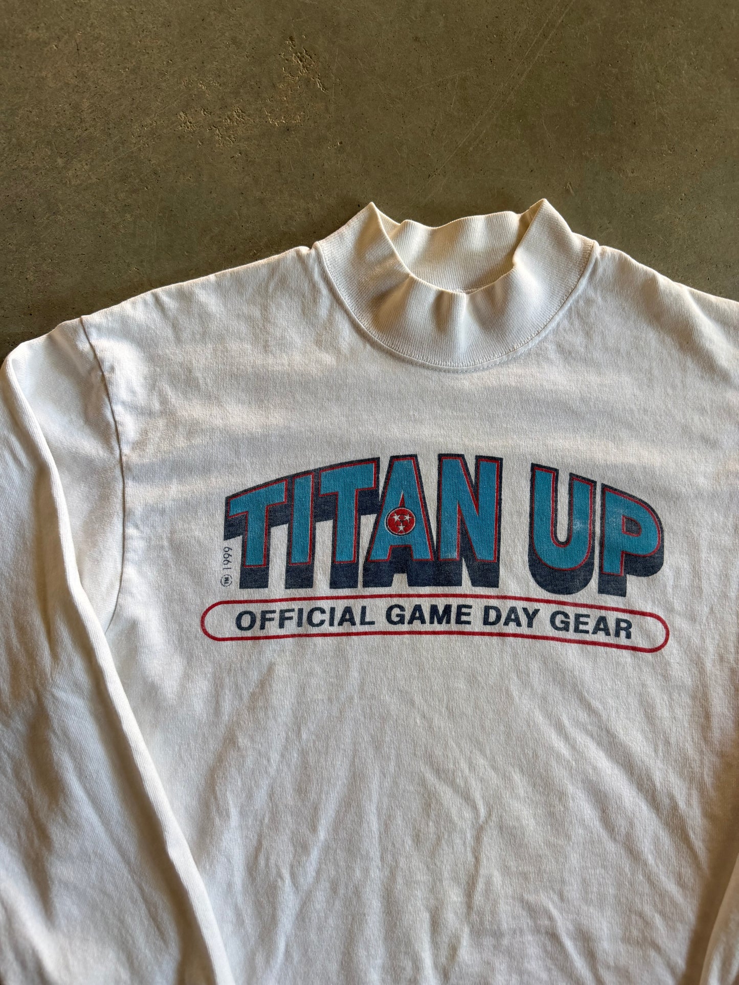VTG Tennessee Titans Up Mock Up Ls Tee Sz M