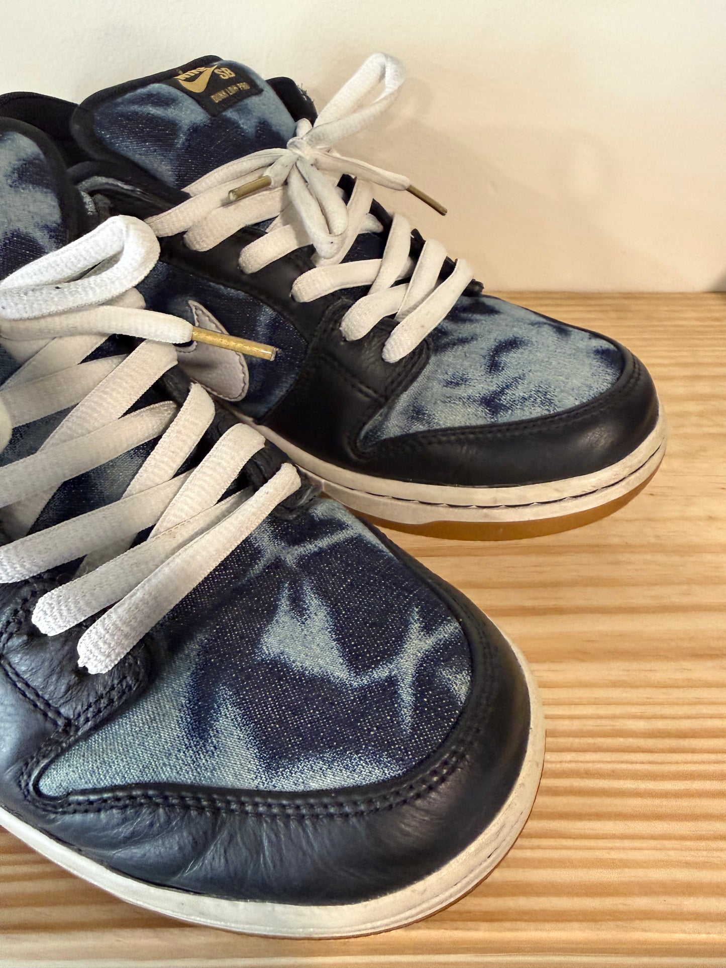 Preowned Nike SB QS Fast Times Black Size 10.5M/12W