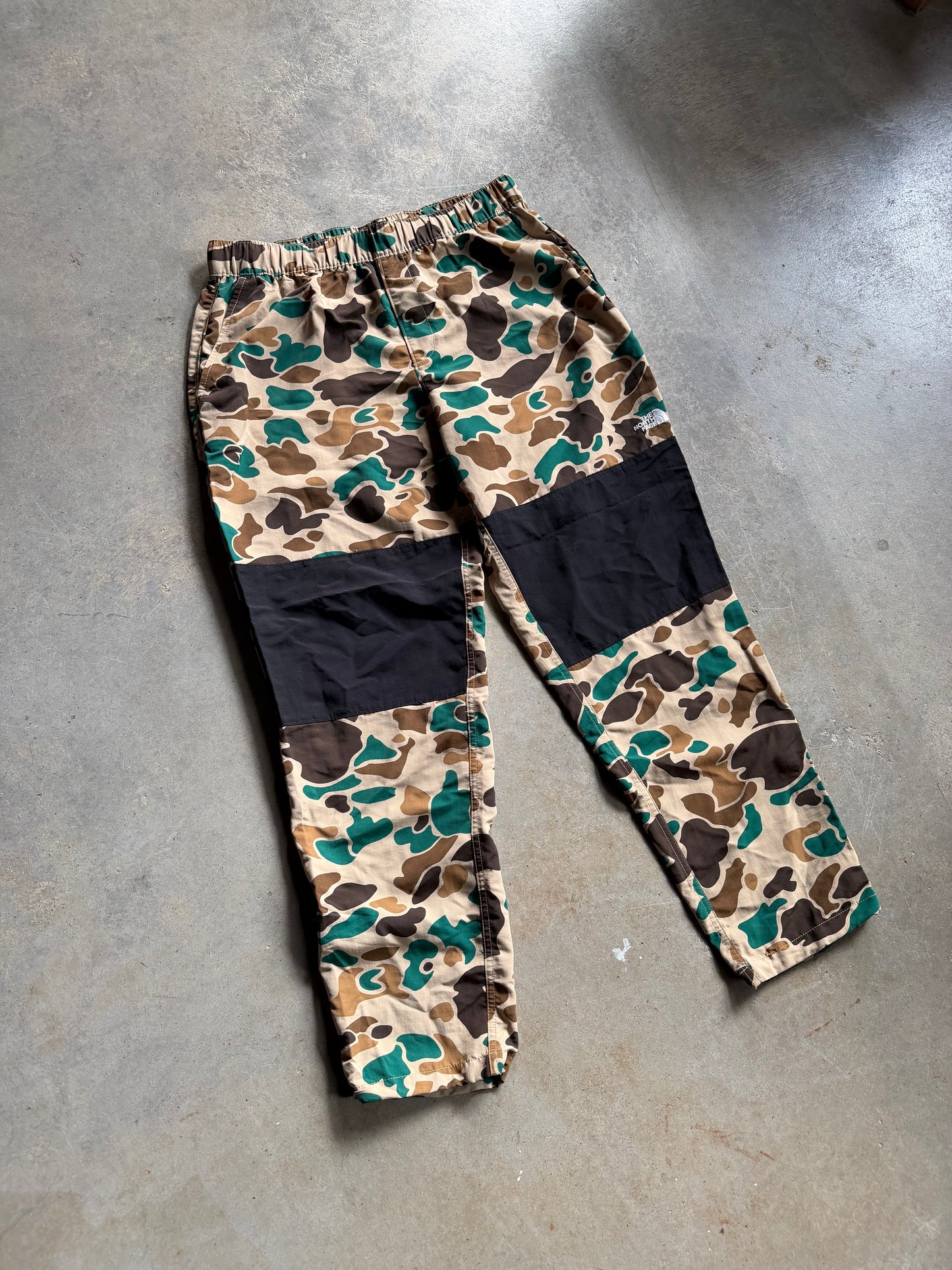 North Face Nylon Double Knee Camo Pants Sz 32