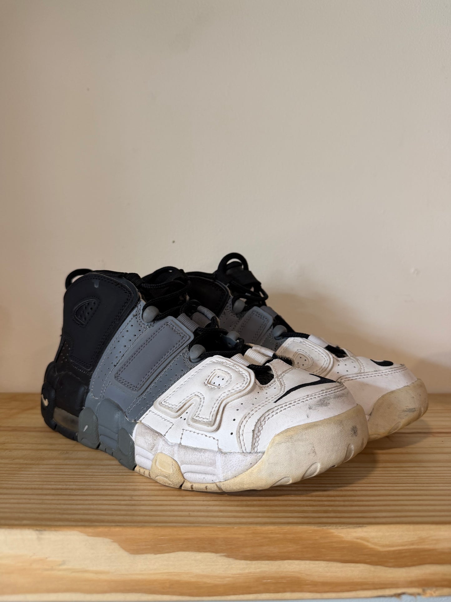 Nike Air More Uptempo Low Tri-Color Sz 6.5Y