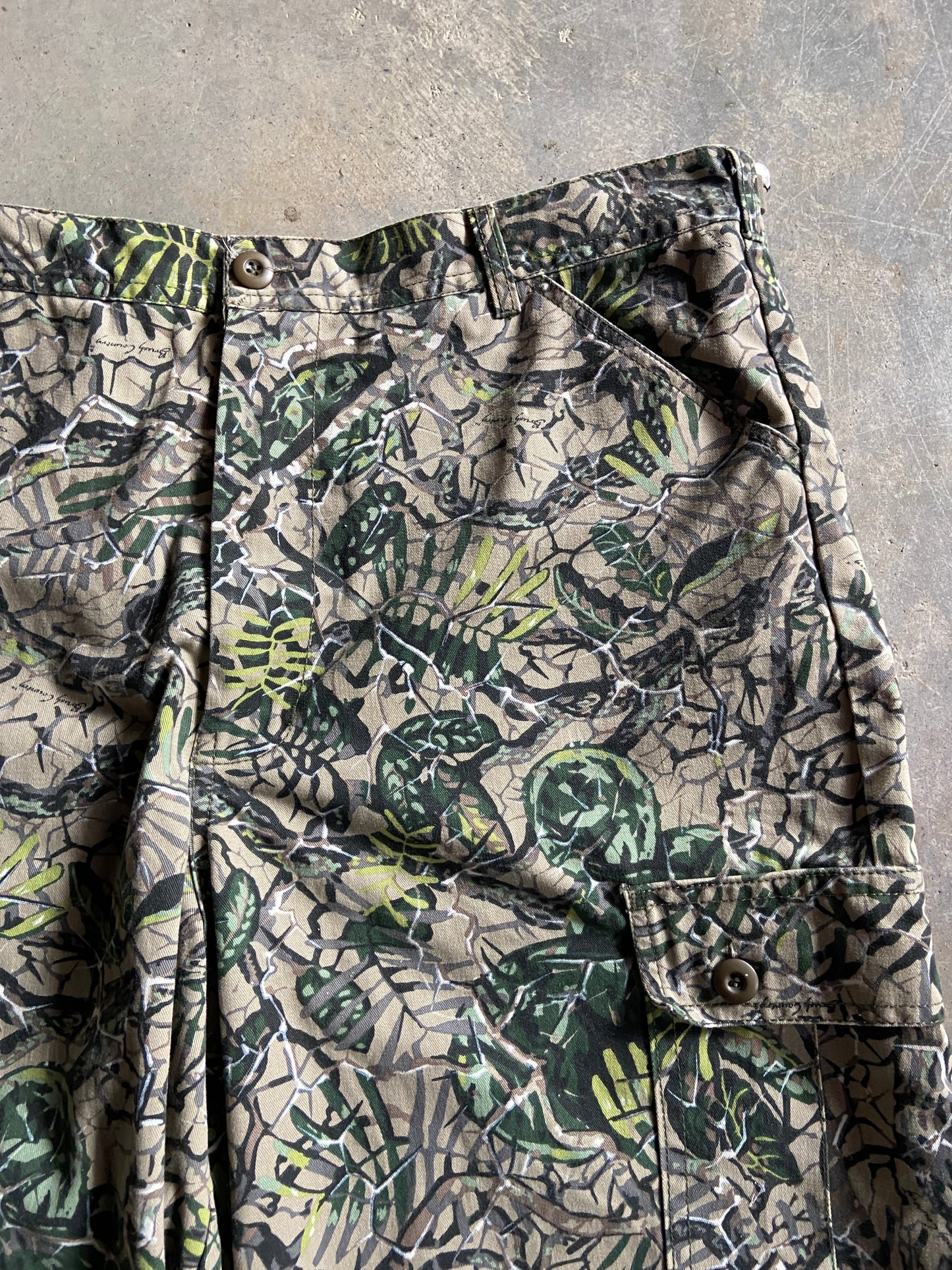 Brush Country Camo Pants Sz 38x27