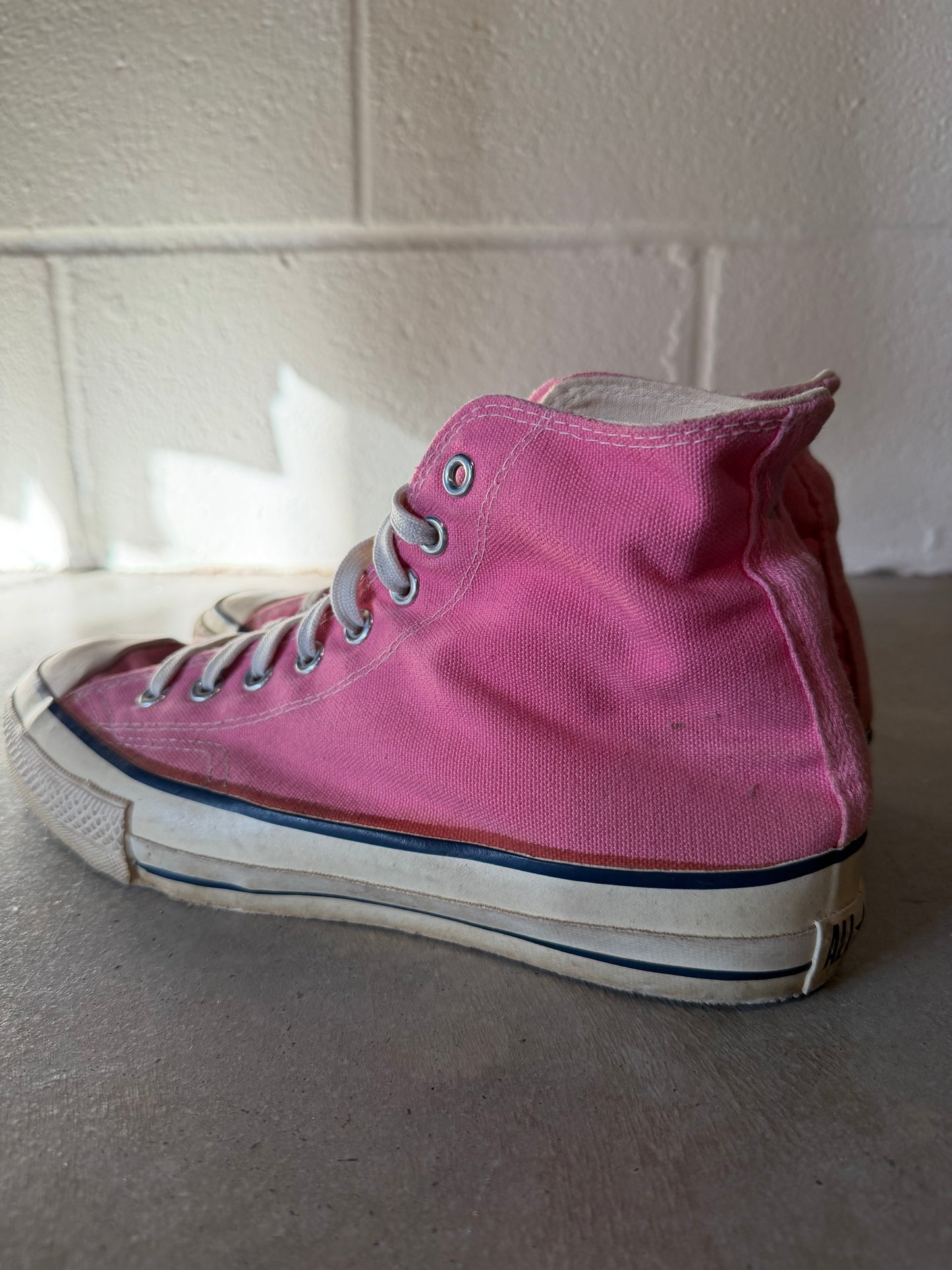 Vintage Converse Pink High Top Made In USA Sz 9M/10.5W