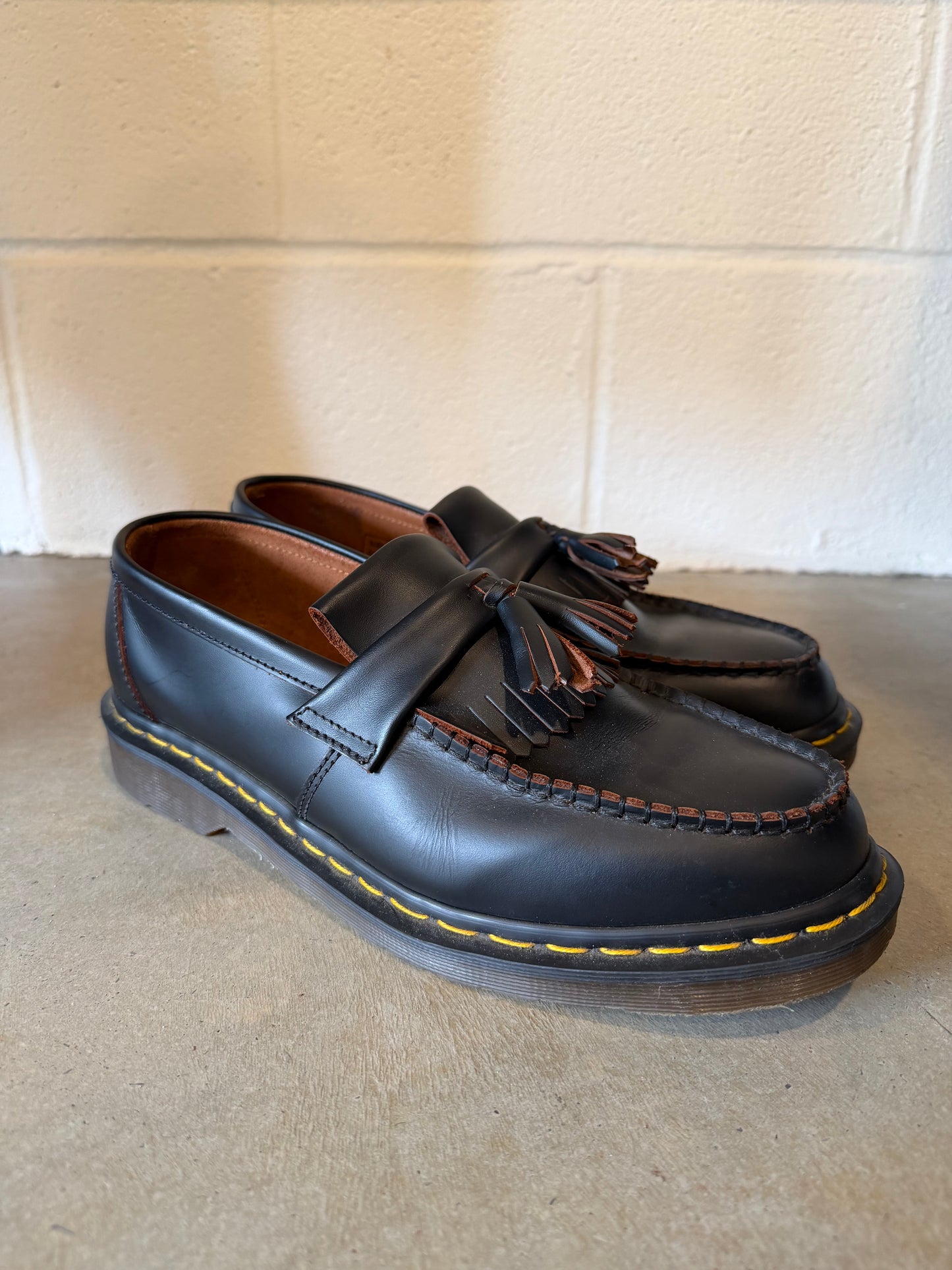 Preowned Dr. Martens Made In England Adrian Tassel Loafer Black Sz 10M/11.5W