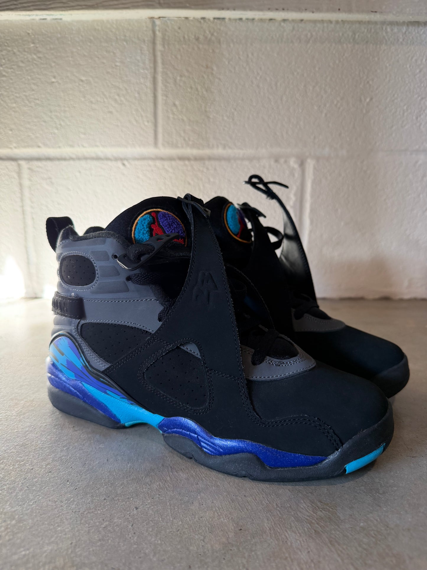 Preowned Jordan 8 Retro Aqua (2015) (GS) Sz 6Y/7.5W