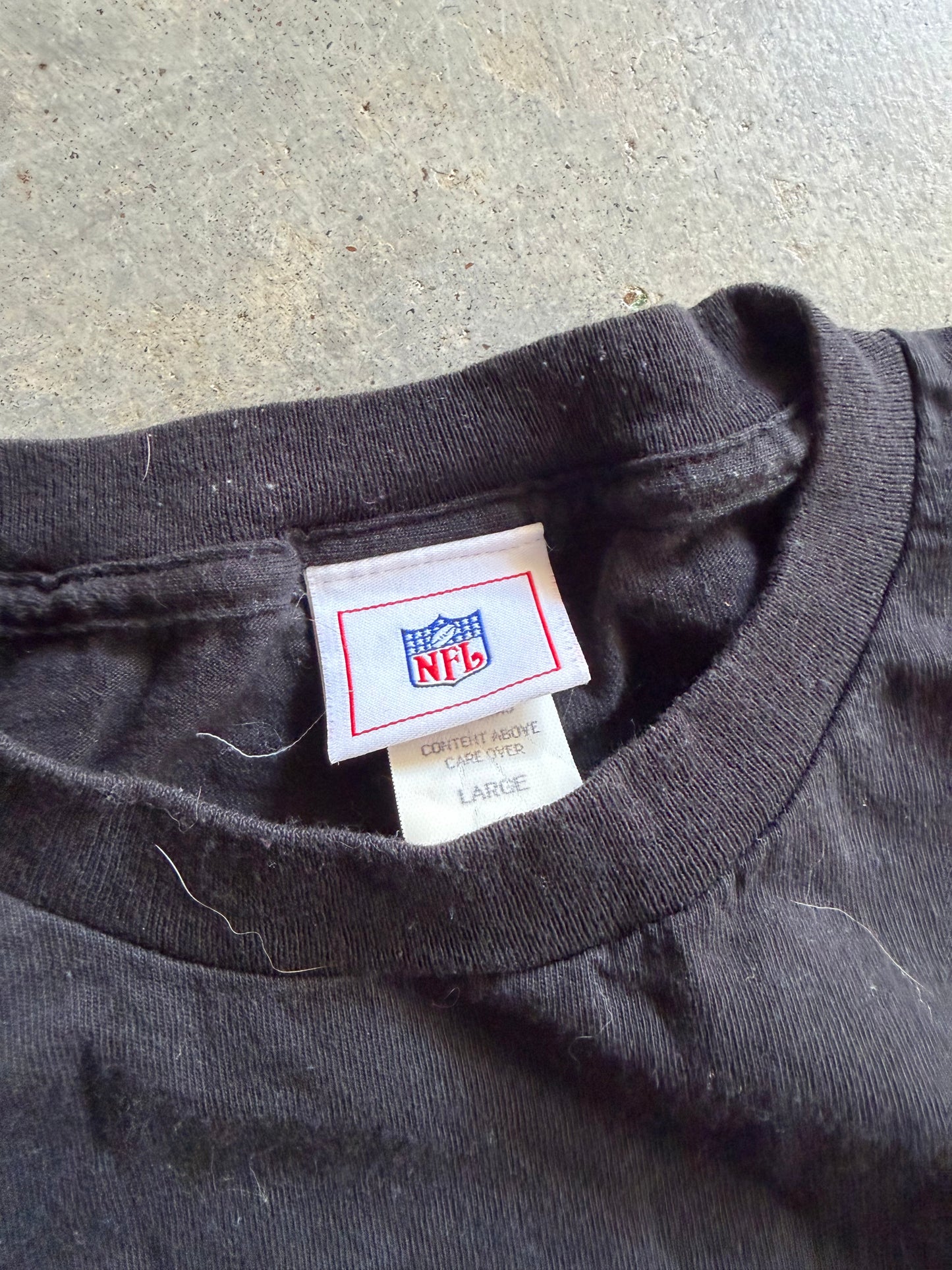 Tampa Bay Buccaneers Helmet Tee Sz L