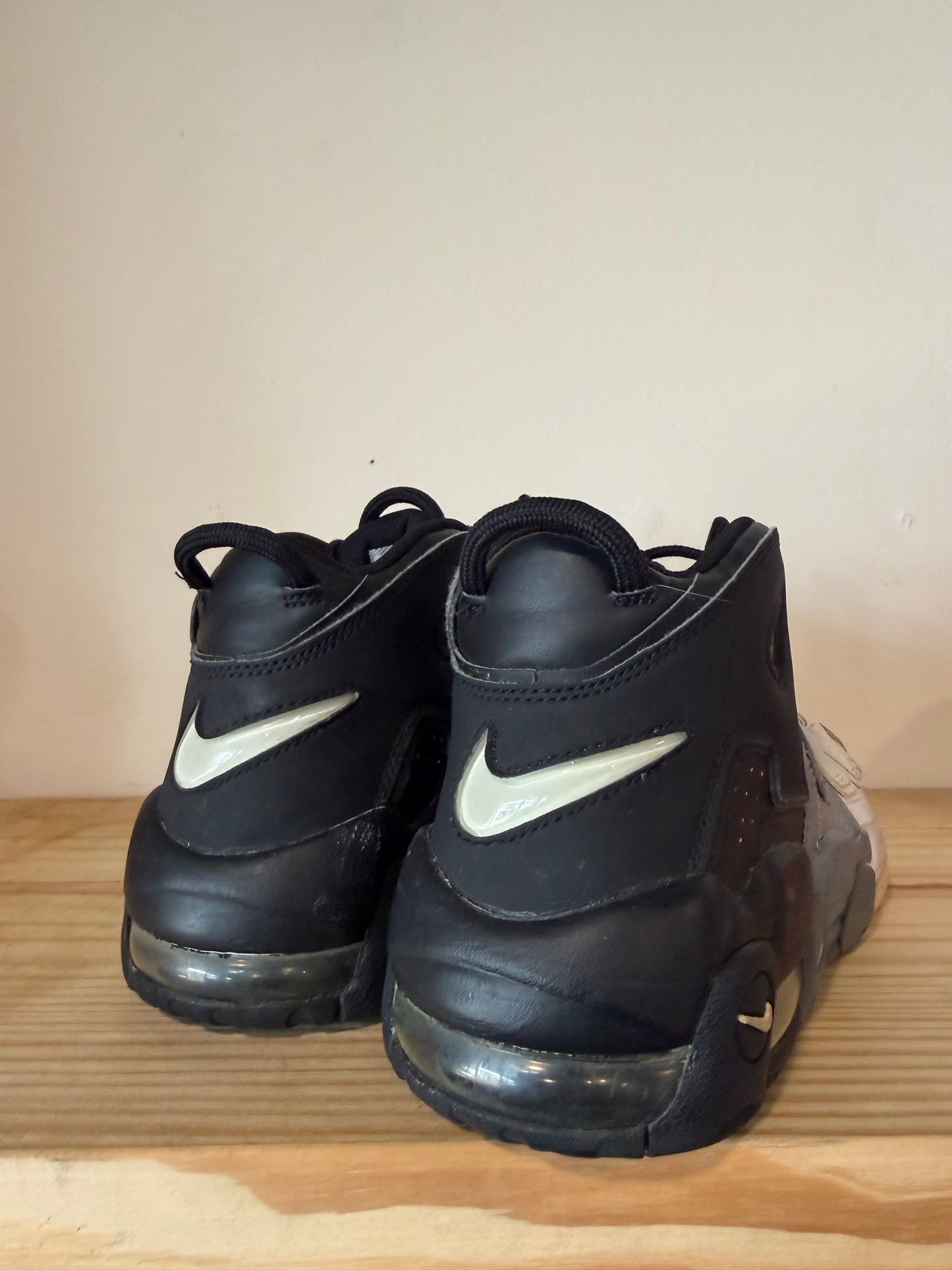 Nike Air More Uptempo Low Tri-Color Sz 6.5Y
