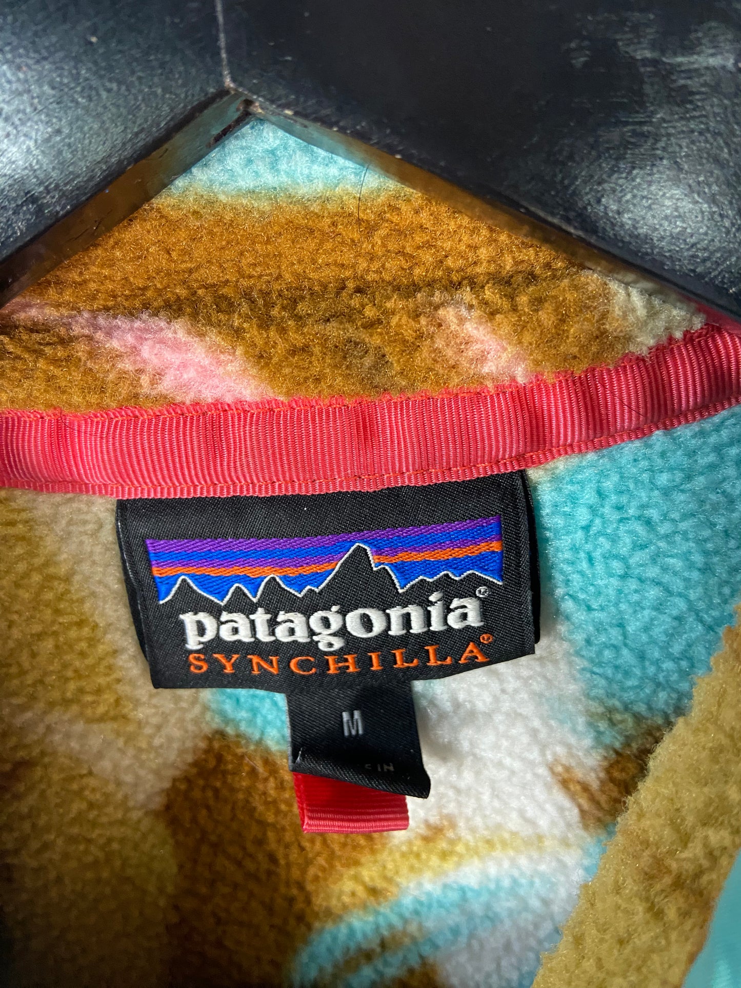 Load image into Gallery viewer, Patagonia Quarter Button Up Tropical Fleece Jacket Sz M
